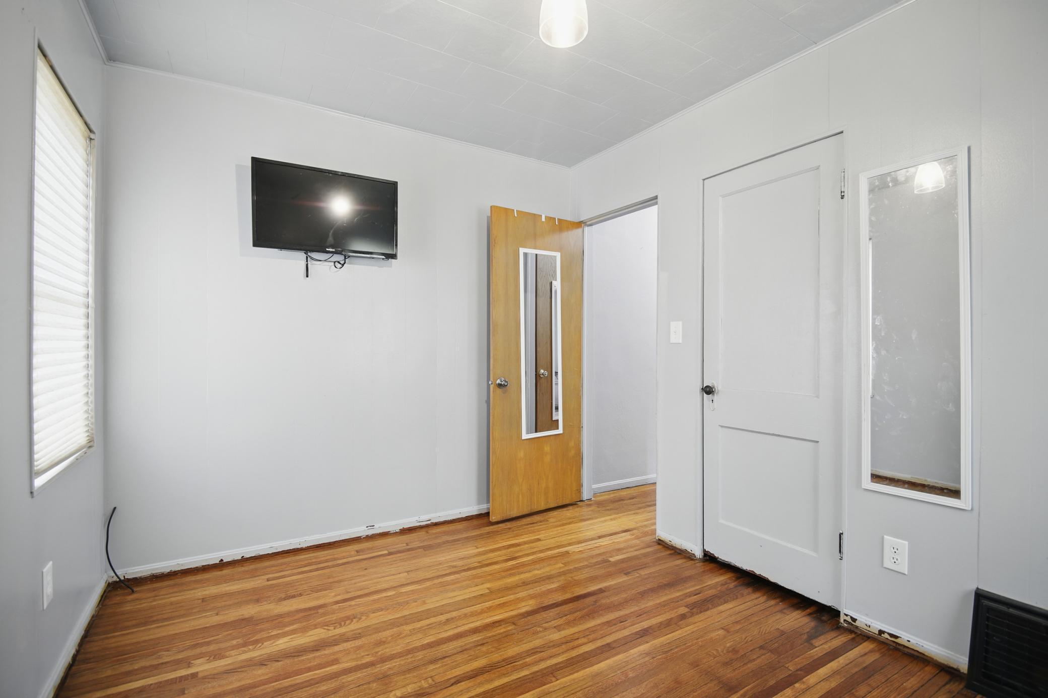 418 Lincoln Avenue Property Photo 14