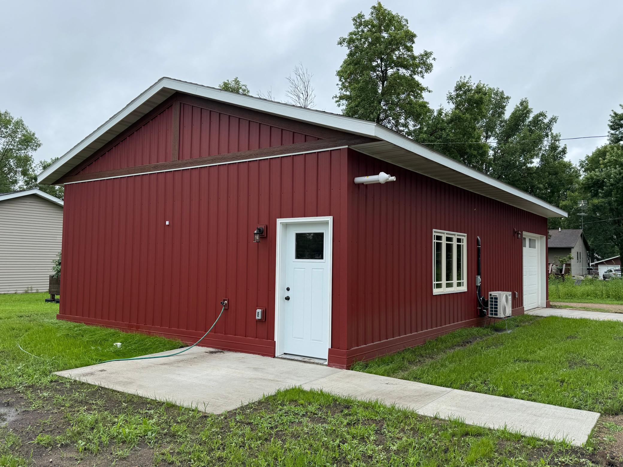 530 Roe Street Property Photo 1