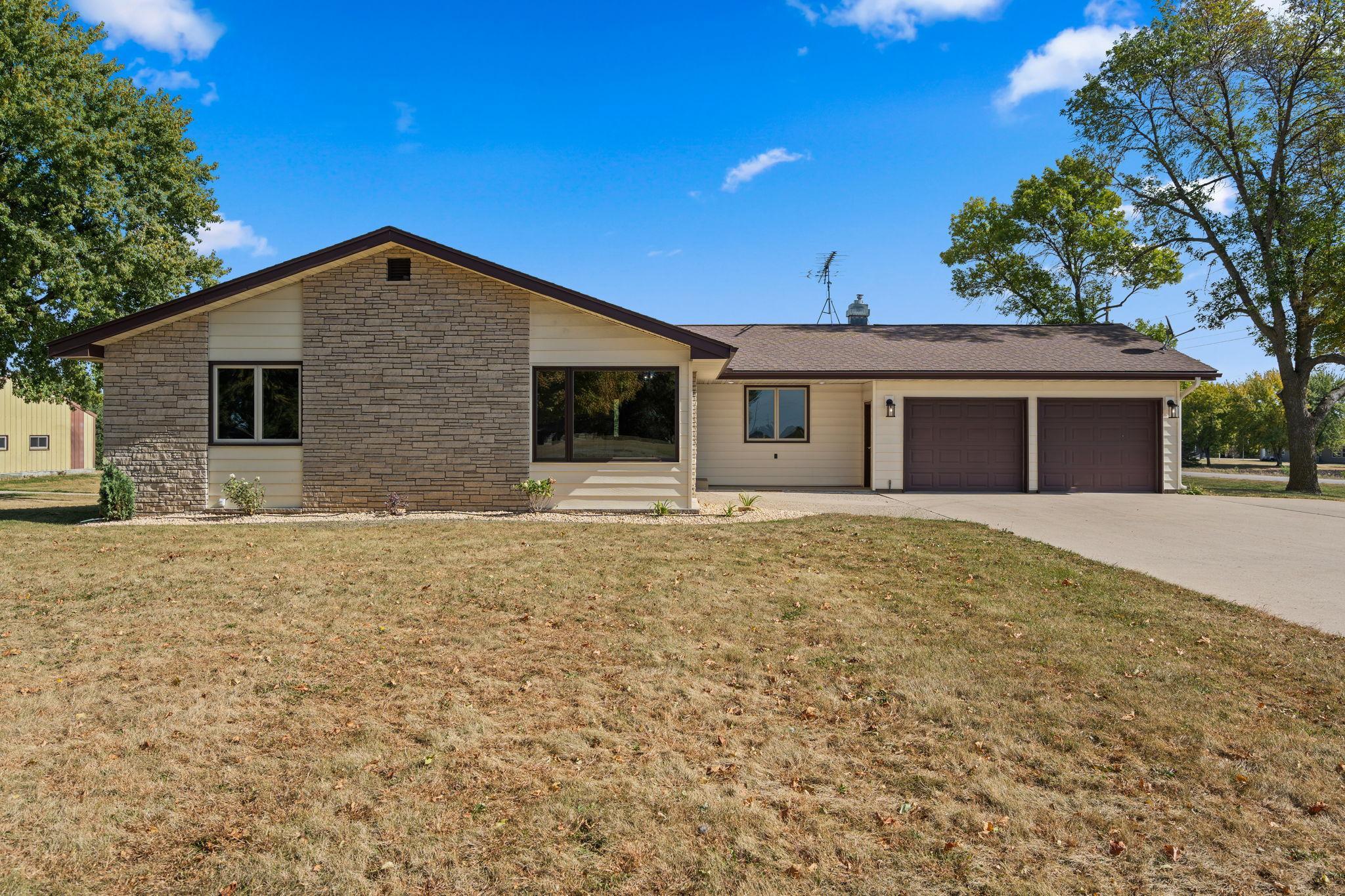 14096 Highland Drive Property Photo 1