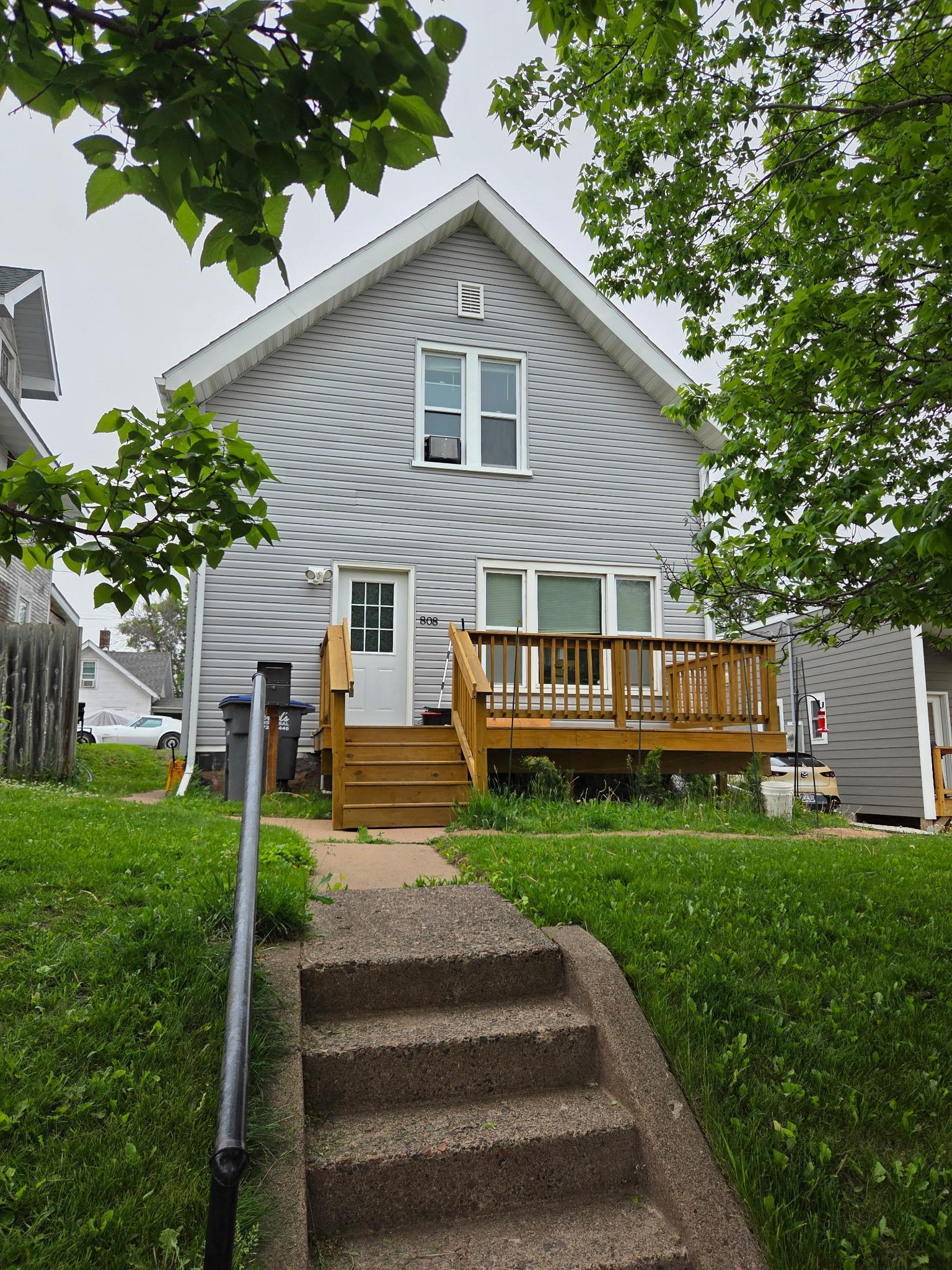 808 N 6th Avenue Property Photo 1