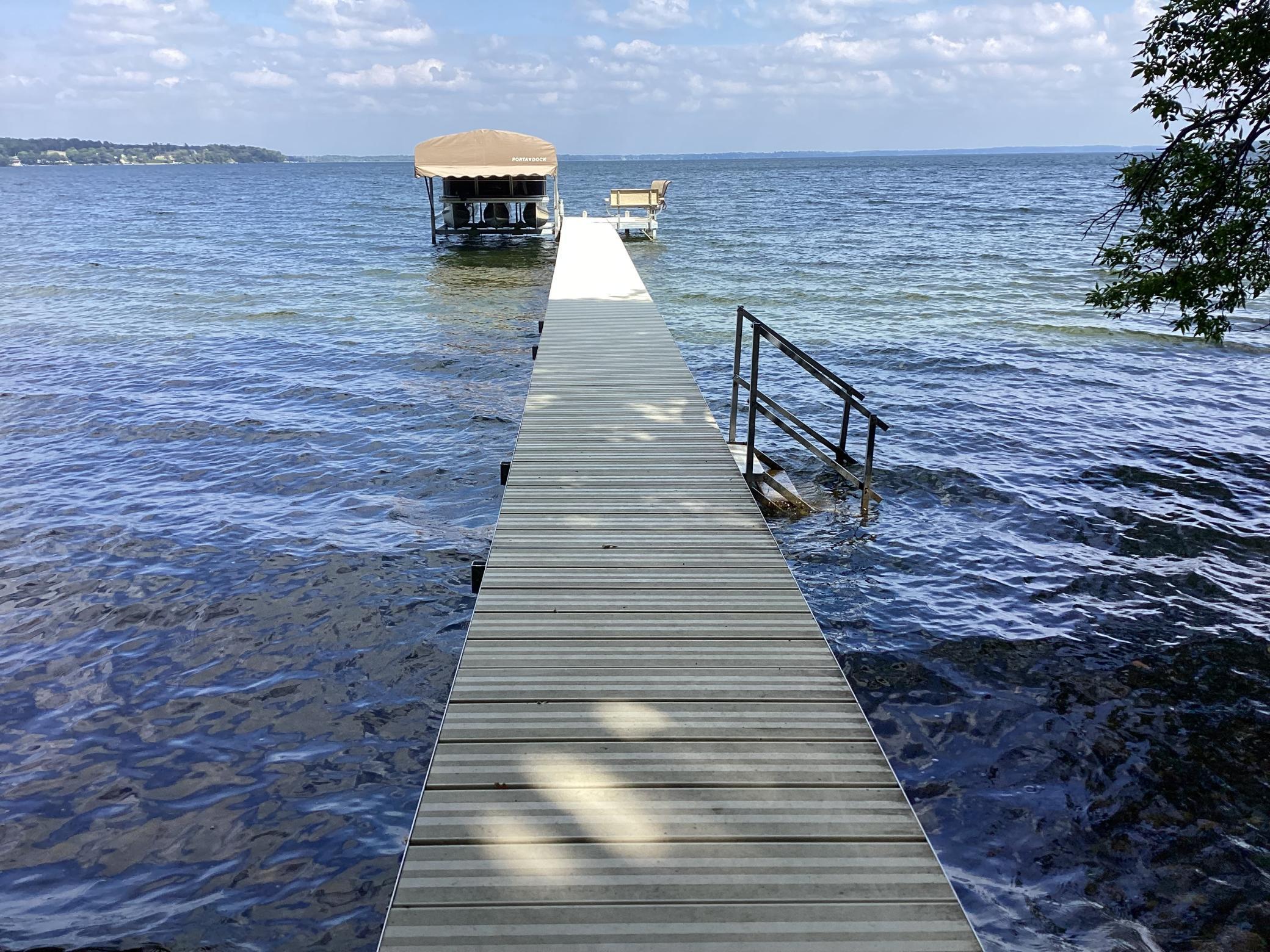 14275 Schuelke Beach Road Property Photo 1