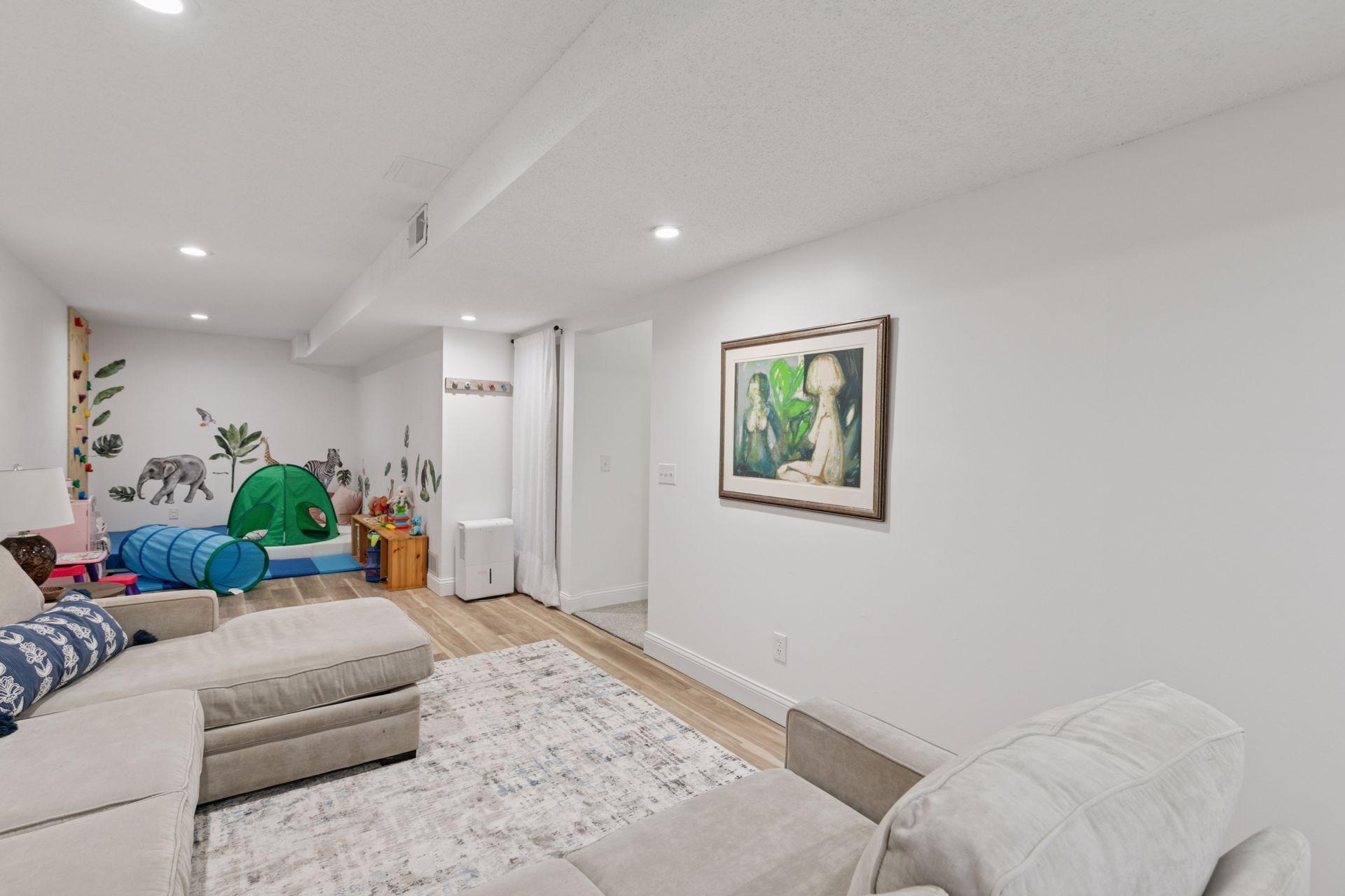 17233 Harrington Way Property Photo 33