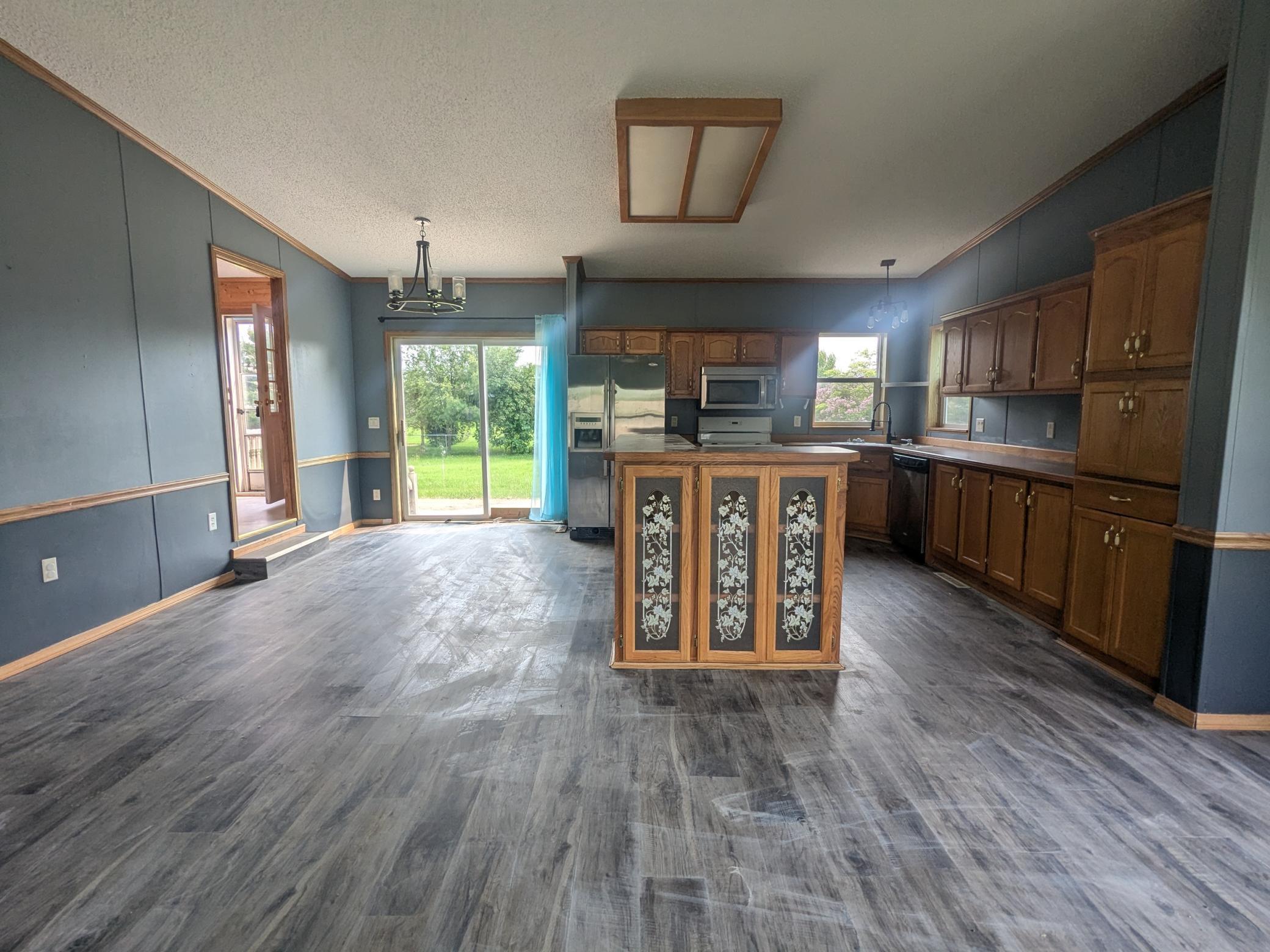 204 6th Street Property Photo 2