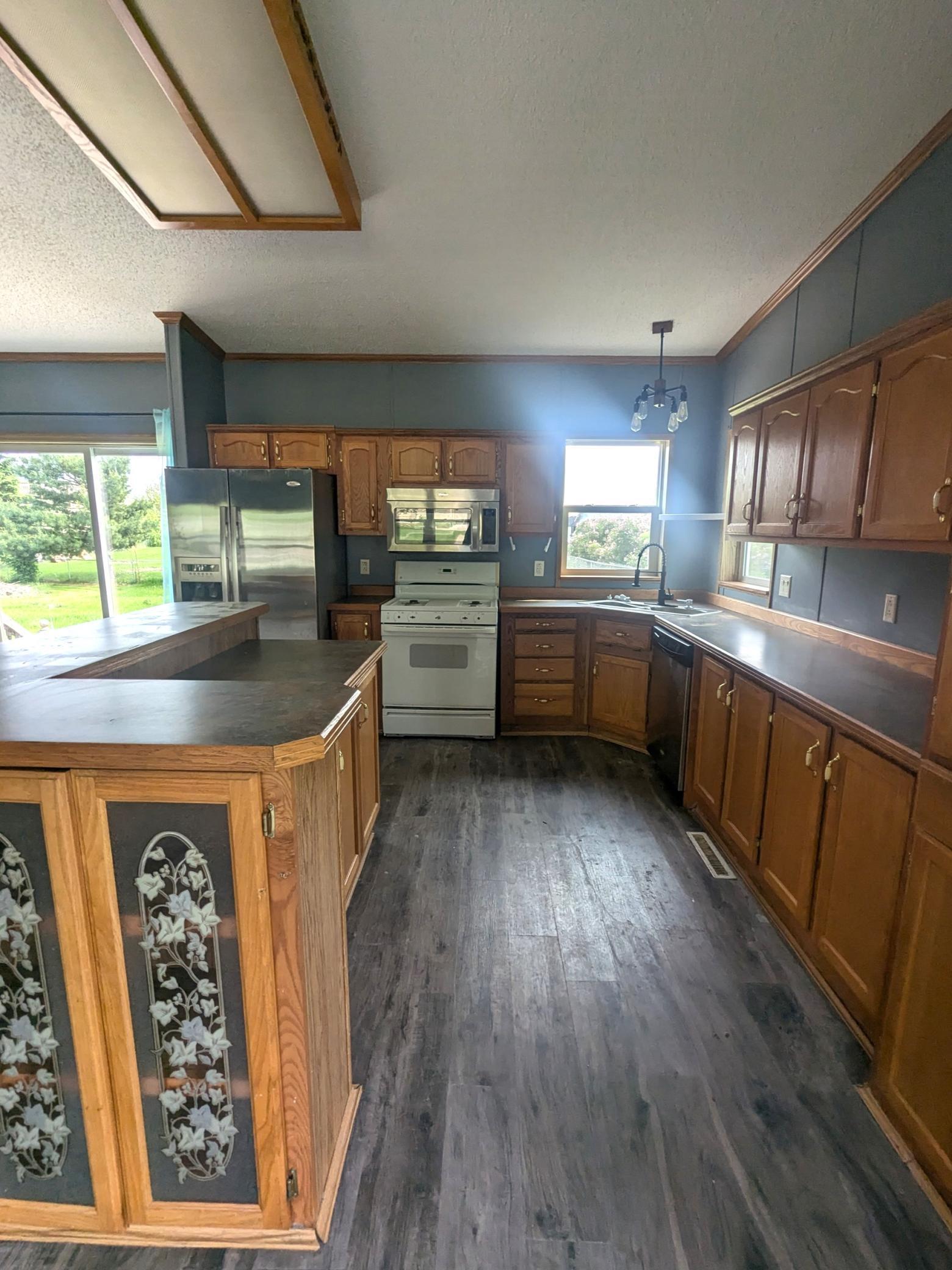 204 6th Street Property Photo 3