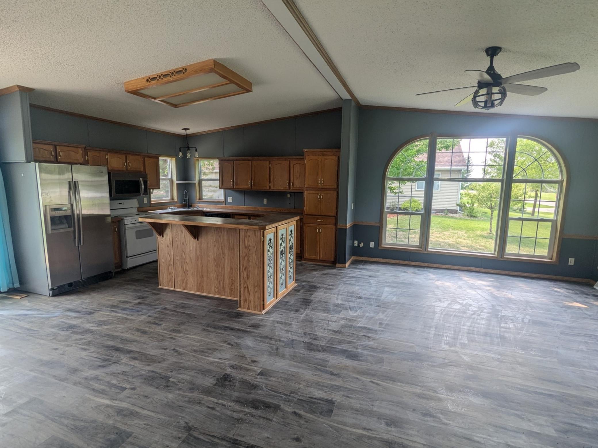 204 6th Street Property Photo 4