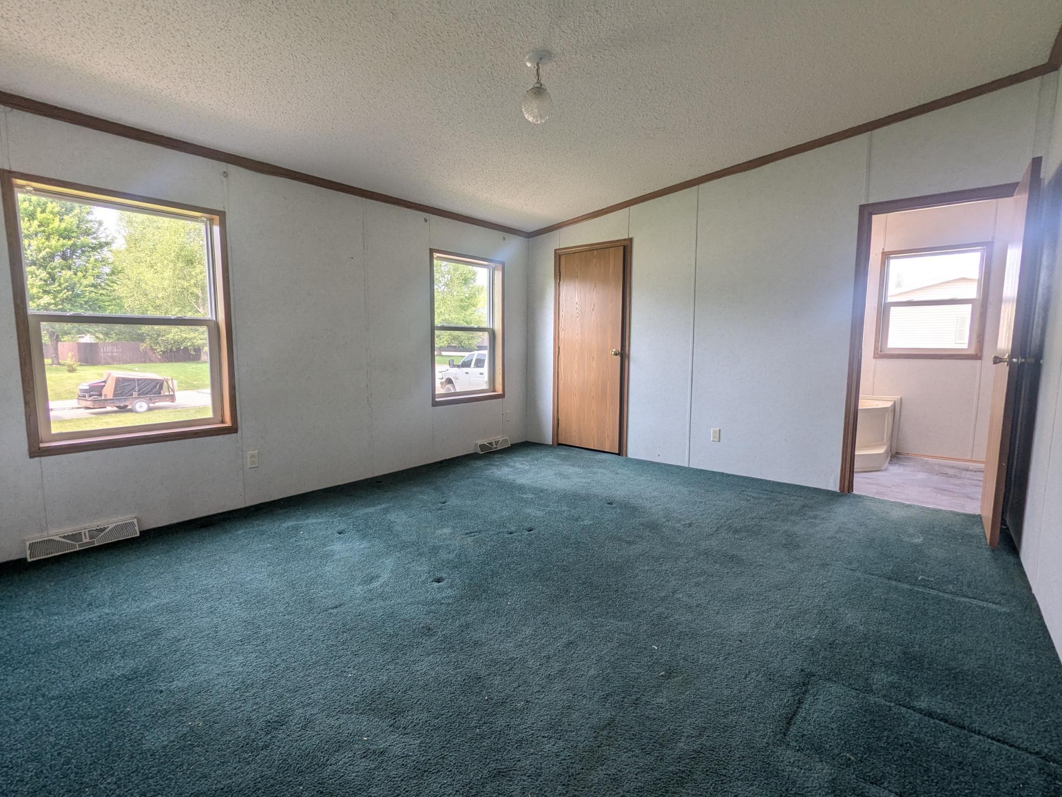 204 6th Street Property Photo 12