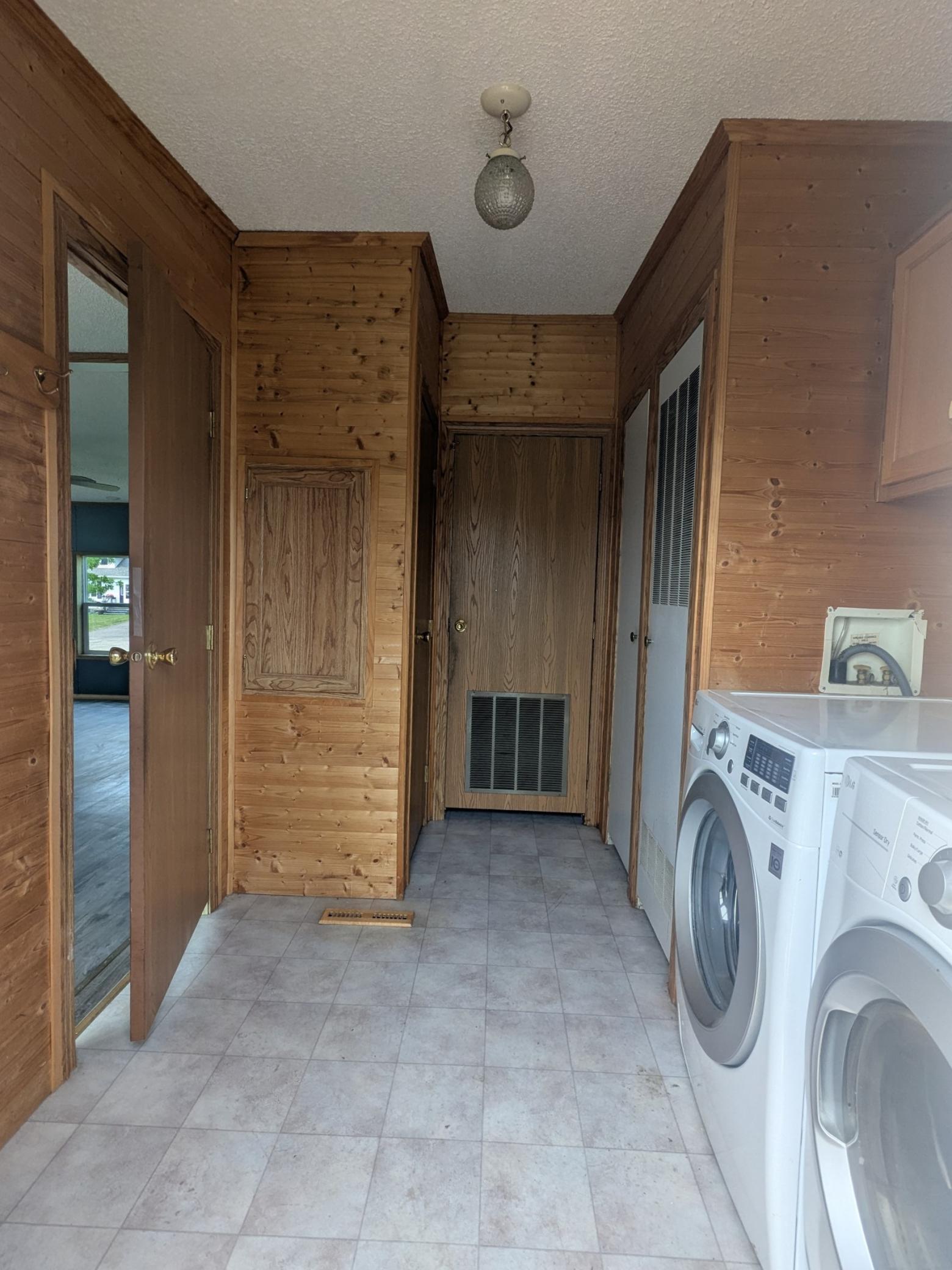 204 6th Street Property Photo 16
