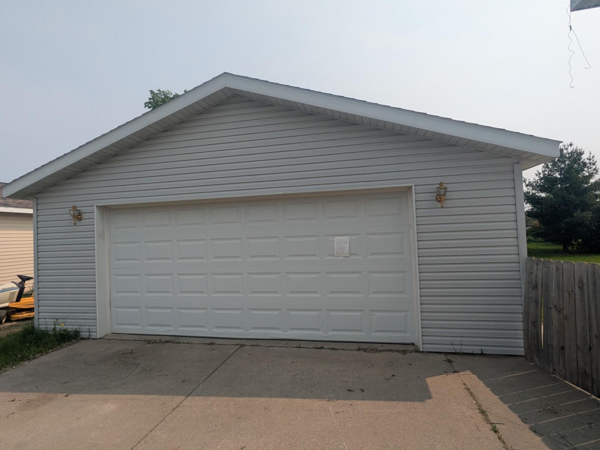 204 6th Street Property Photo 17
