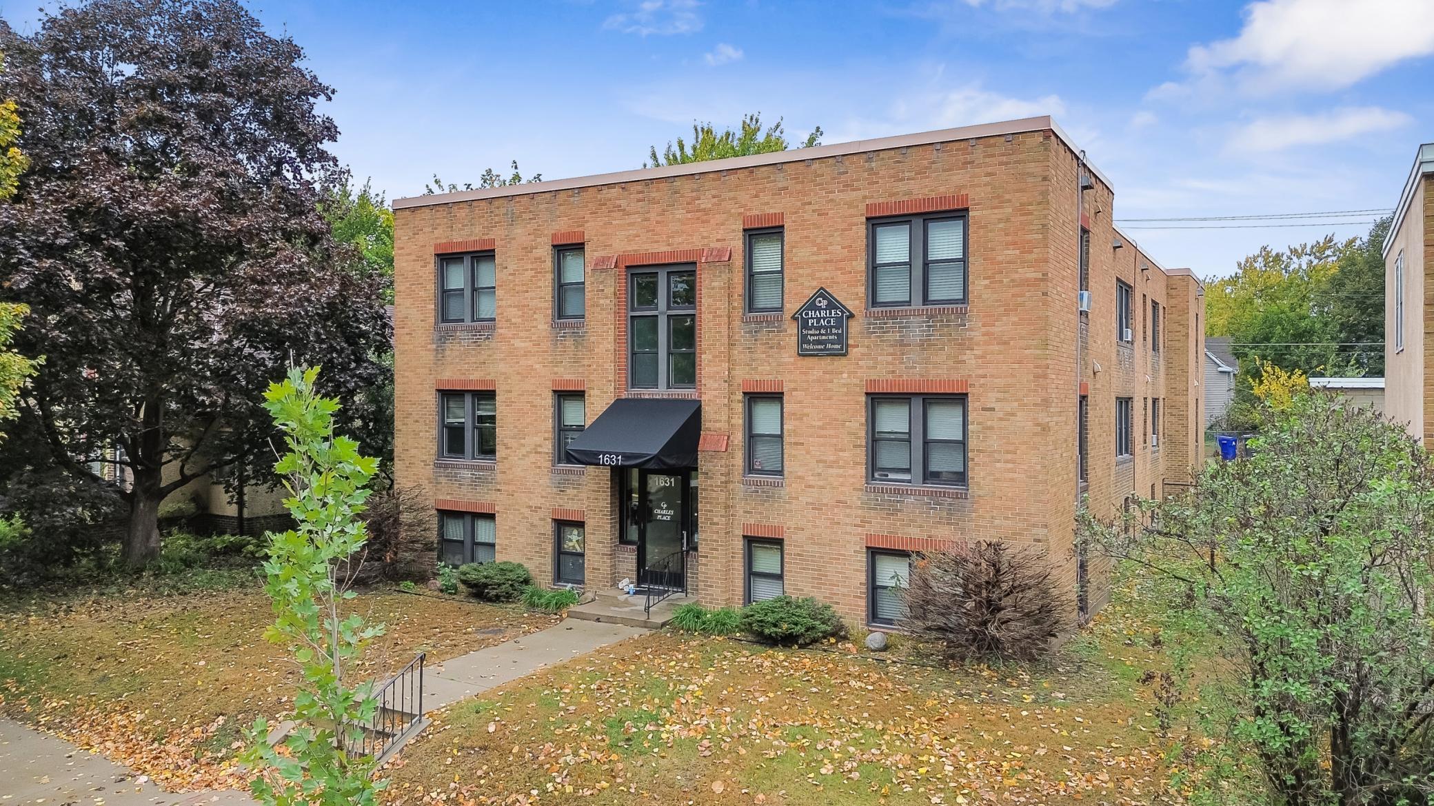 1631 Charles Avenue Property Photo 1