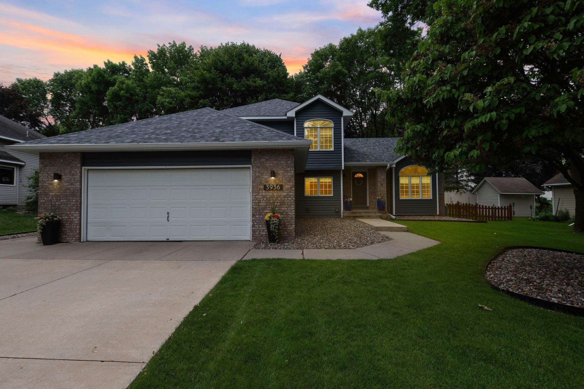 3936 Cheshunt Drive Property Photo 1