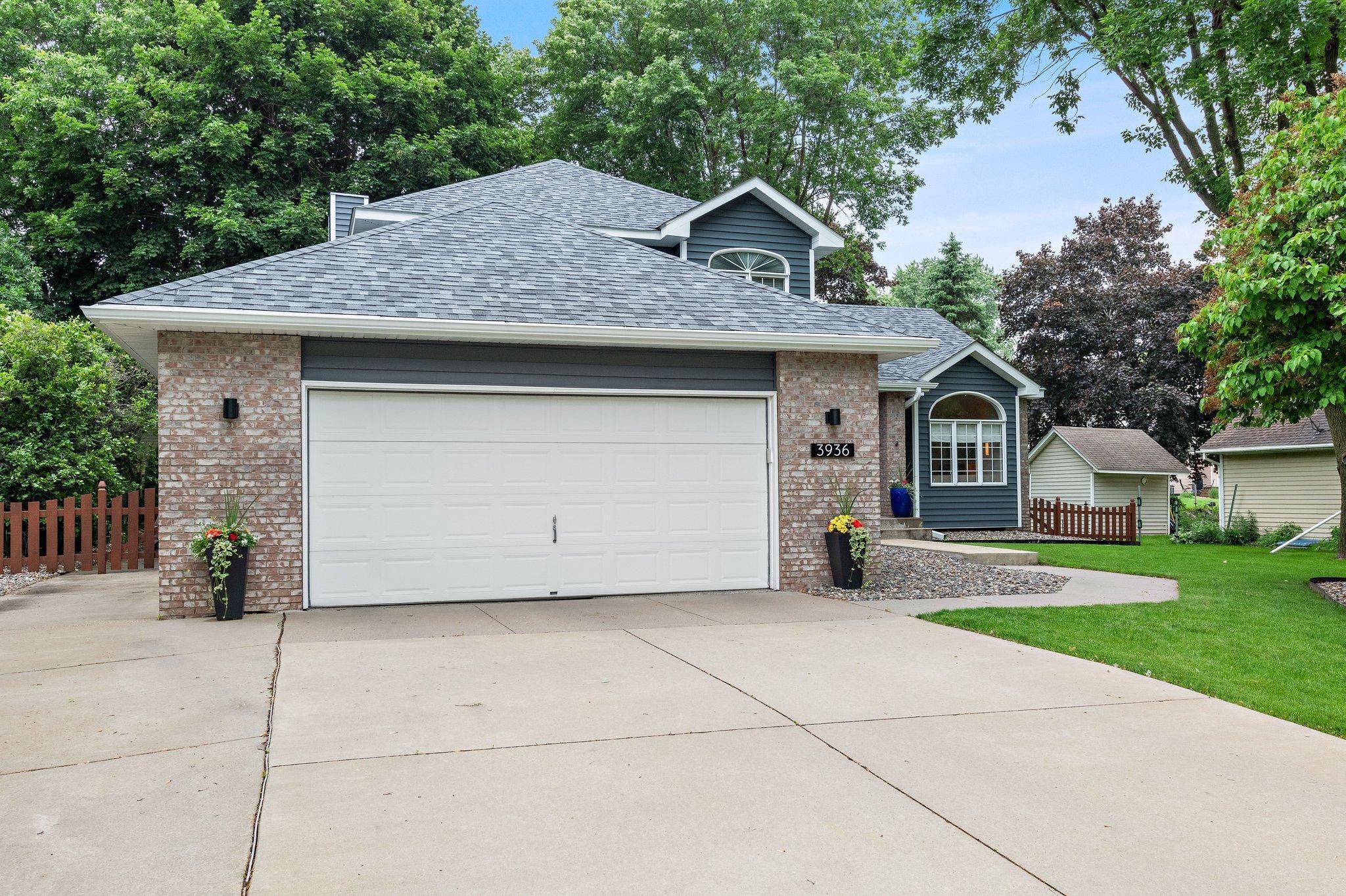 3936 Cheshunt Drive Property Photo 11