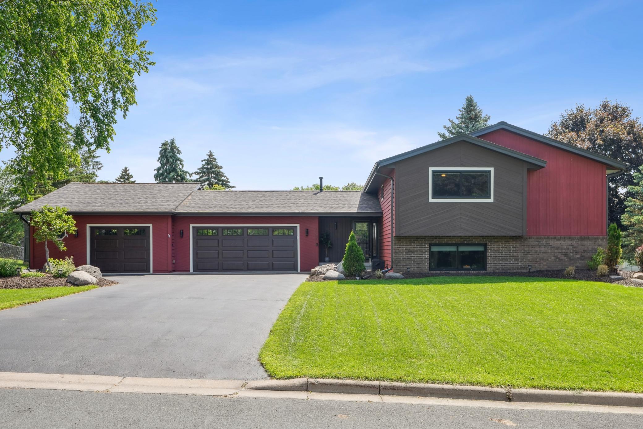 6180 Bowman Avenue Property Photo 1