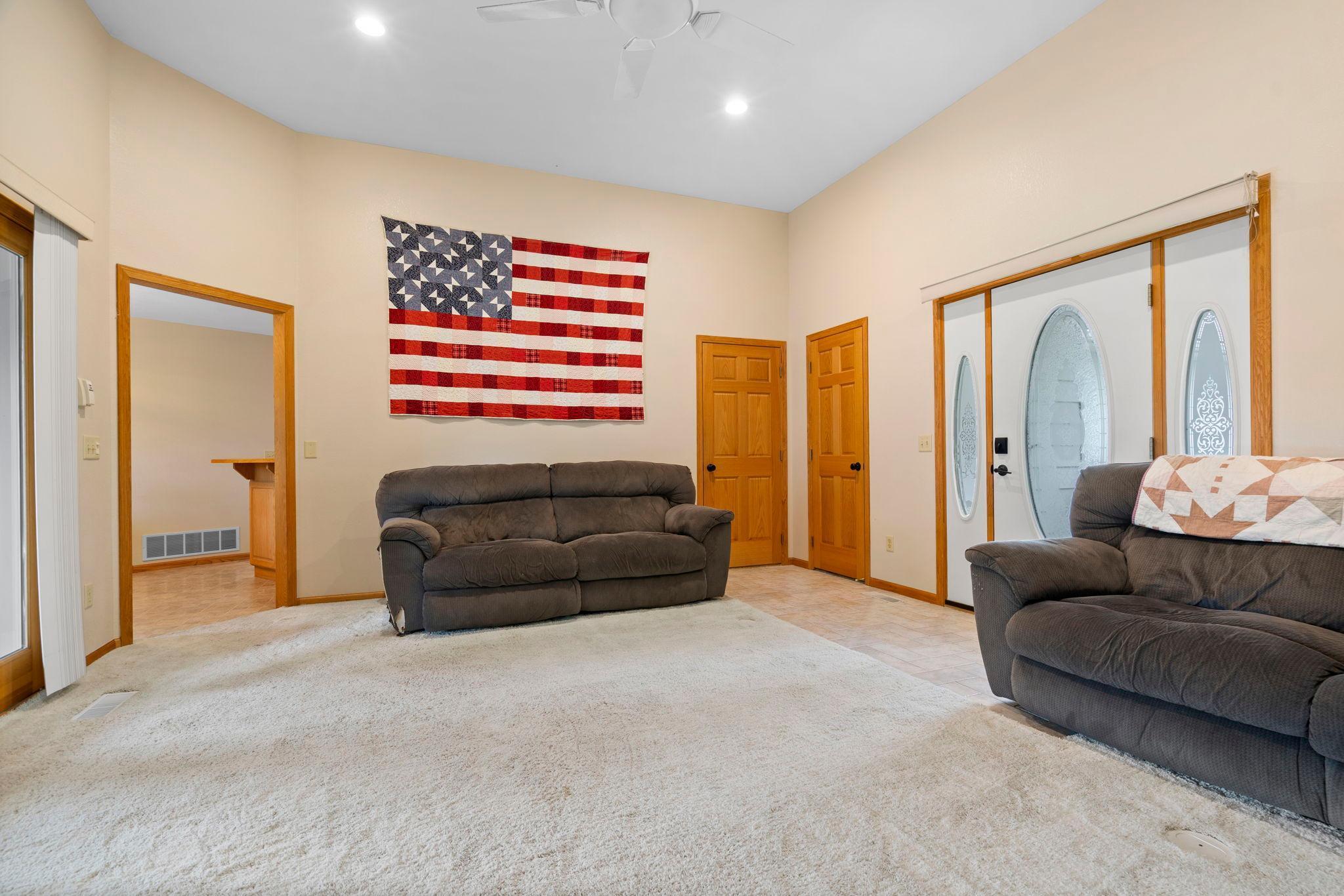 2012 Highland Circle Property Photo 6