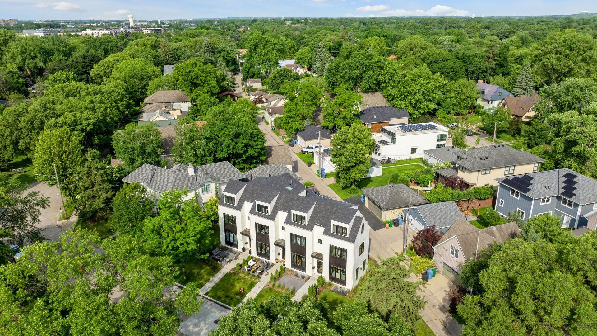 2820 Saint Louis Avenue Property Photo 39
