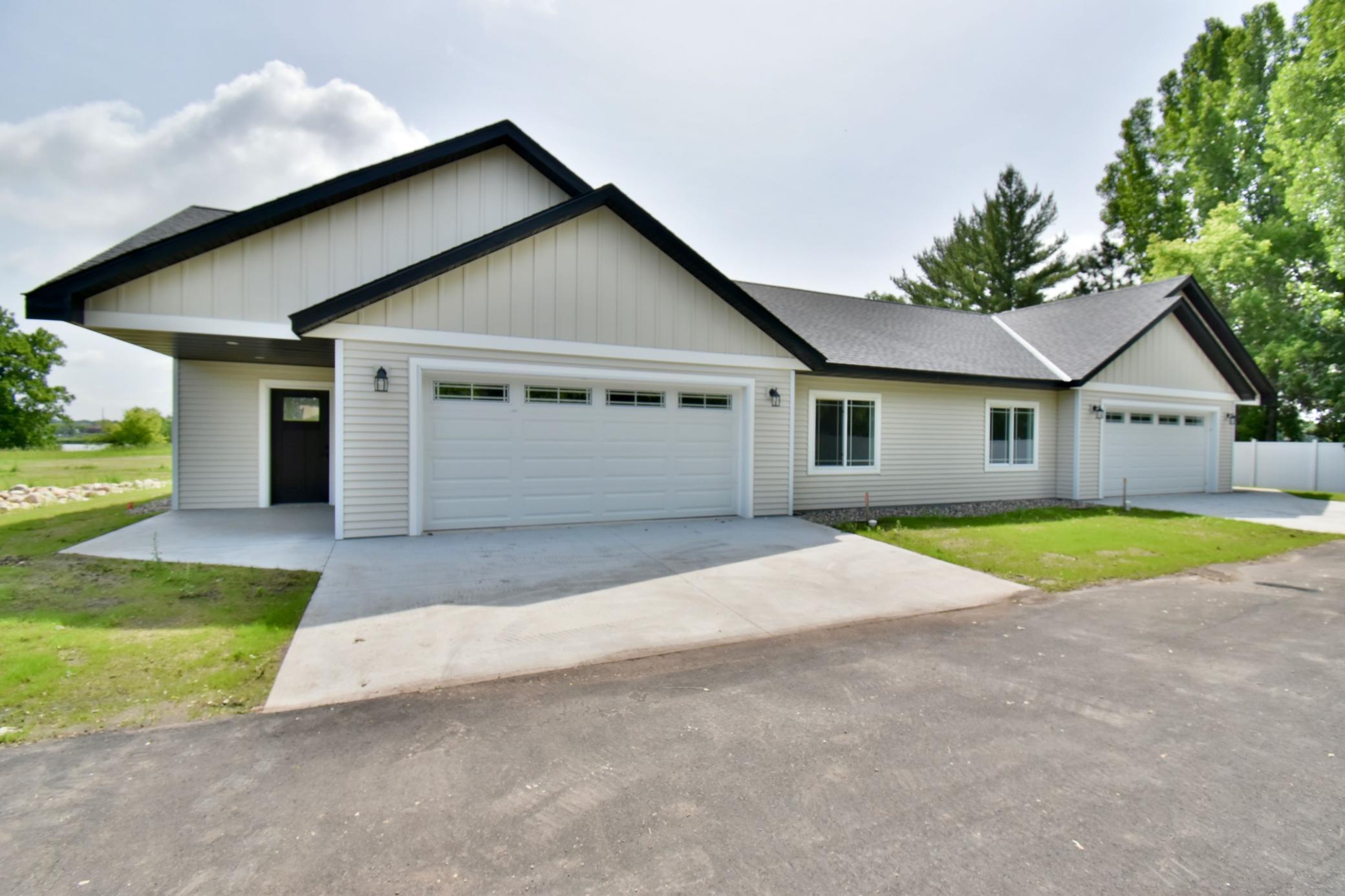323 1/2 Unit 3 Fairgrounds Road Property Photo 1