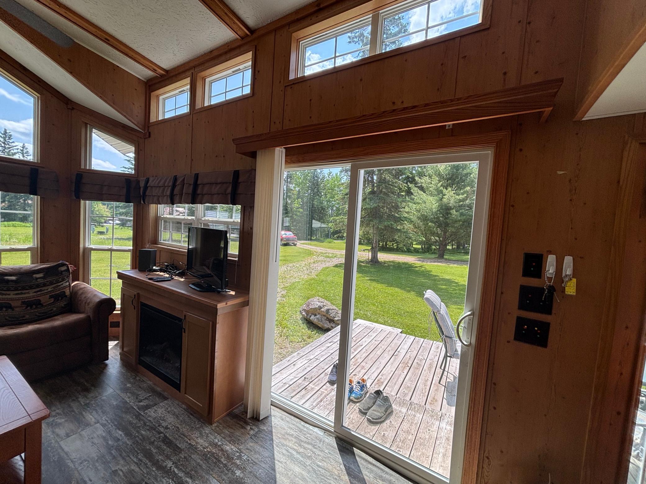 9436 Bear Ridge Drive Property Photo 4