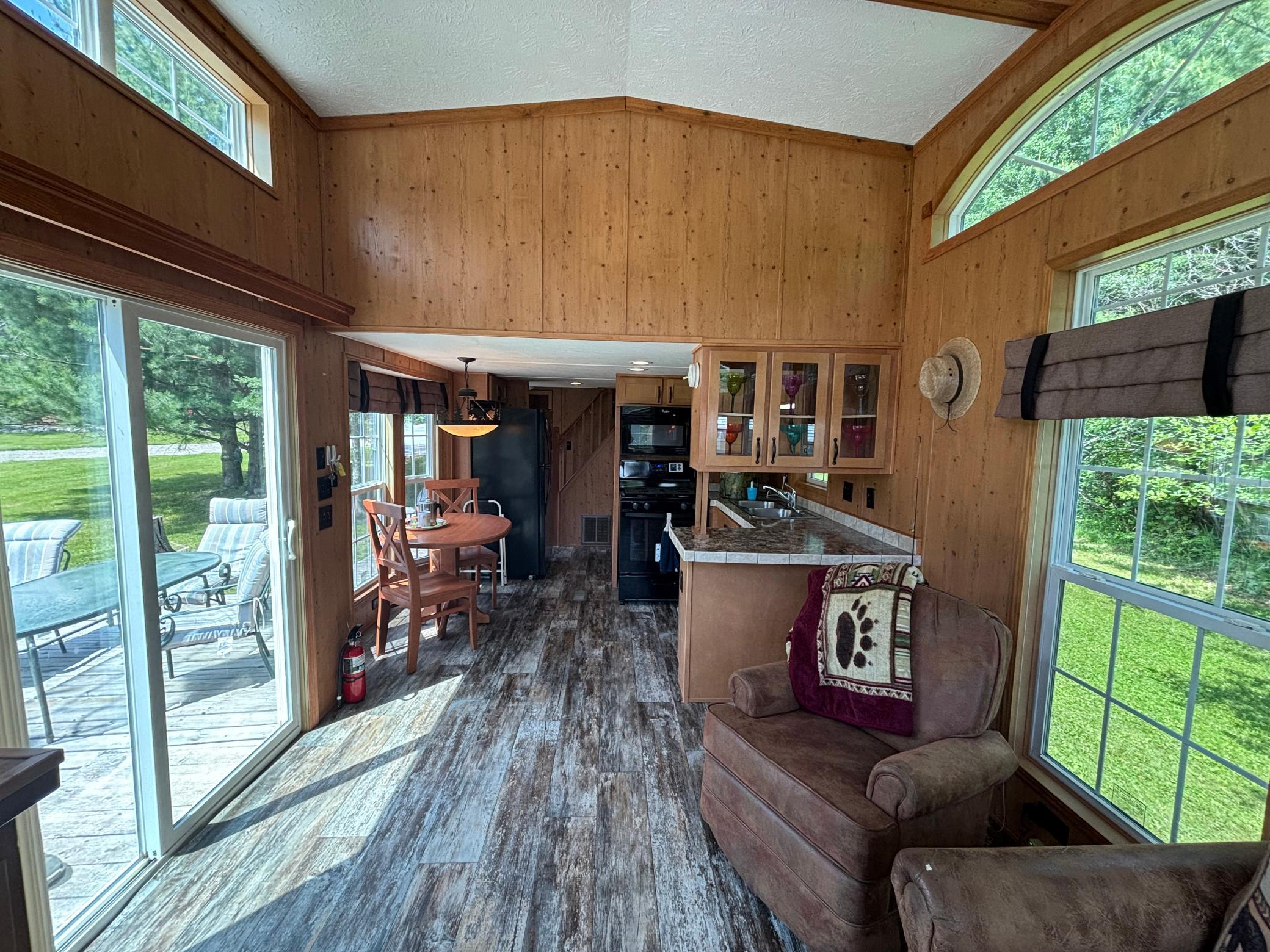 9436 Bear Ridge Drive Property Photo 6