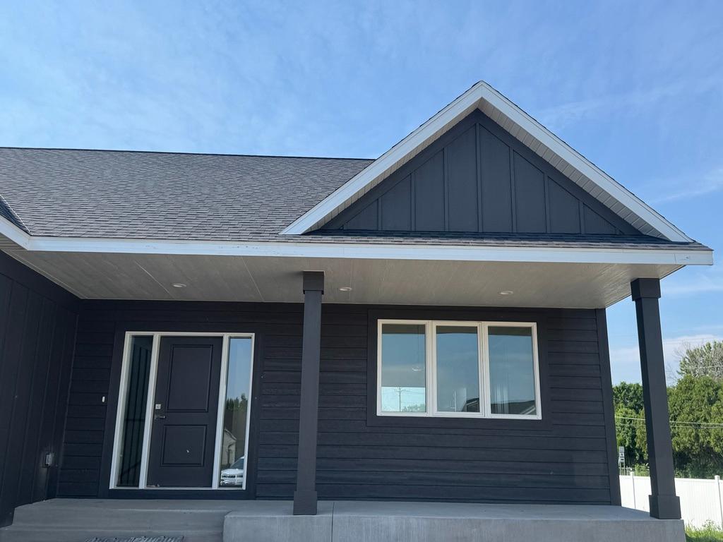 1945 Spruce Meadows Drive Property Photo 1