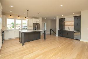 1945 Spruce Meadows Drive Se Property Photo 7