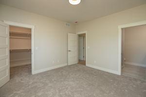 1945 Spruce Meadows Drive Se Property Photo 15