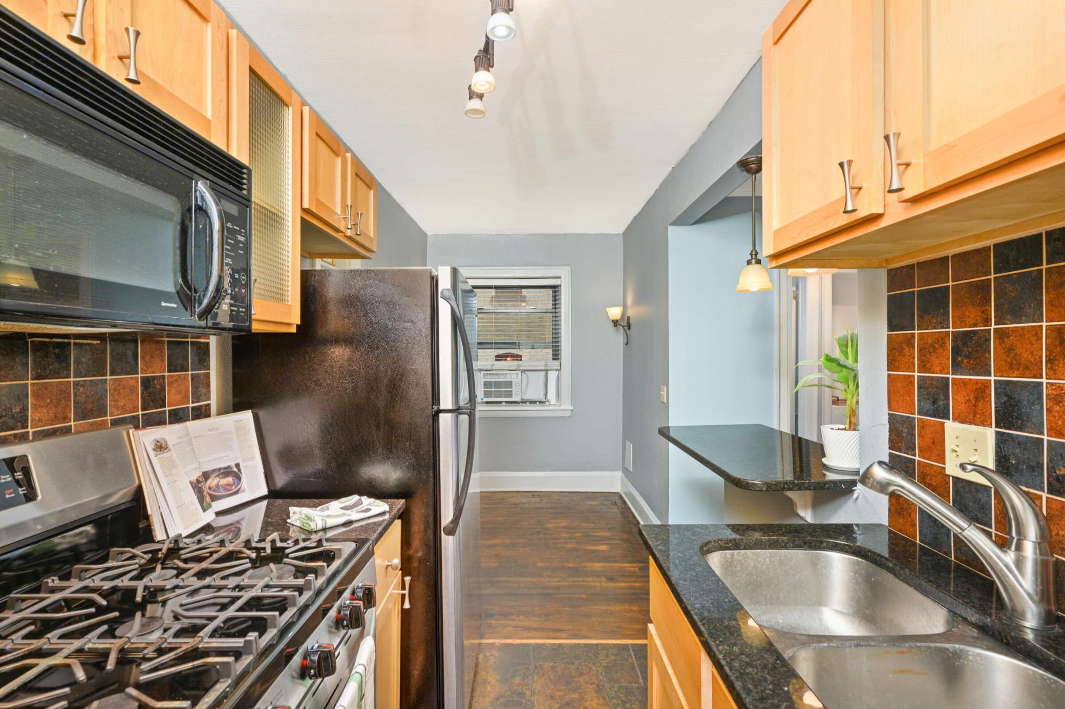 1820 1st Avenue 207 Property Photo 9