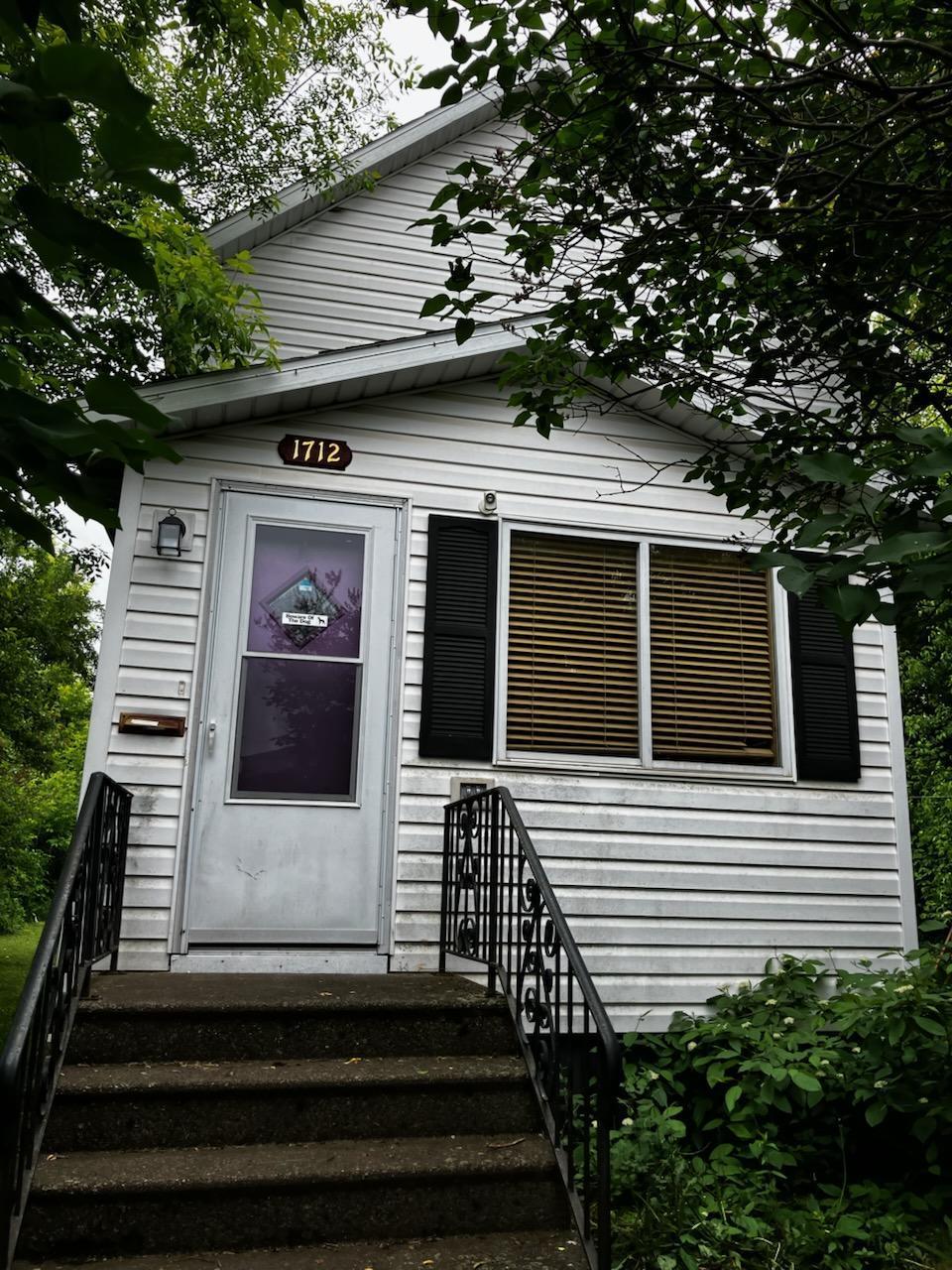 1712 Avenue C Property Photo 1