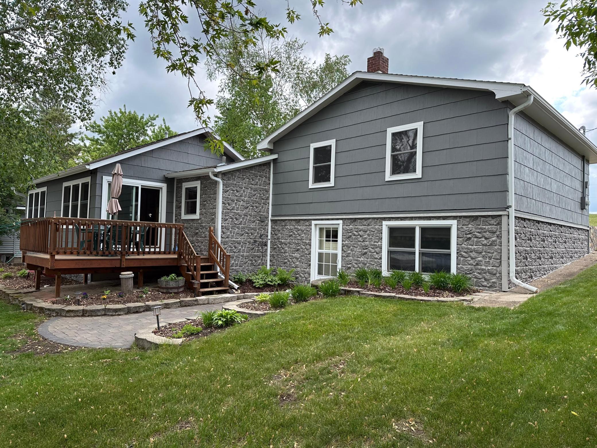102 Emily Street Property Photo 1