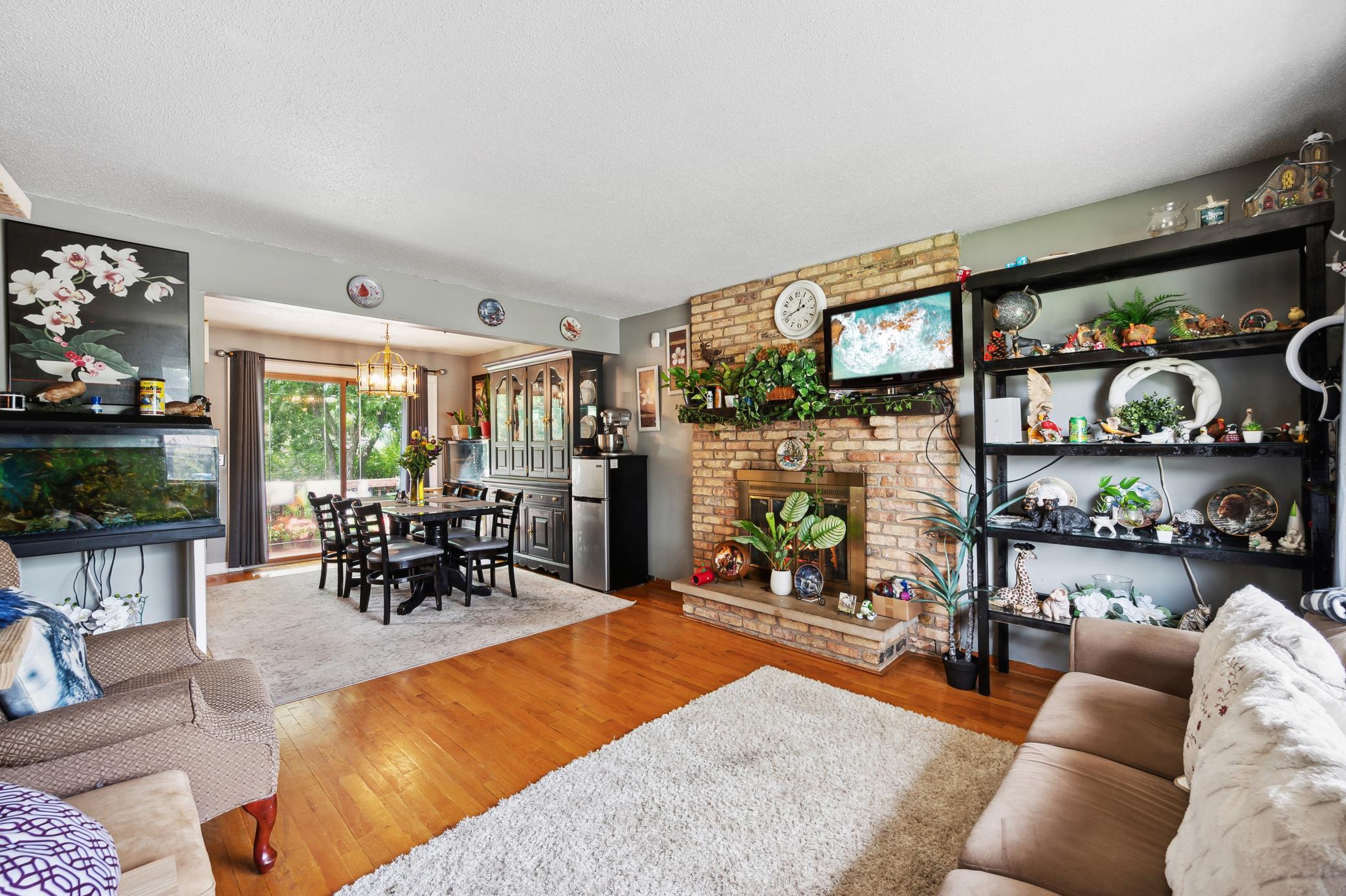1613 Lyn Curve Avenue Property Photo 2
