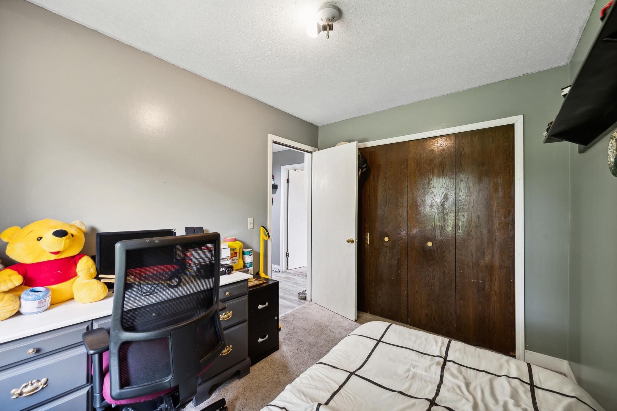 1613 Lyn Curve Avenue Property Photo 11