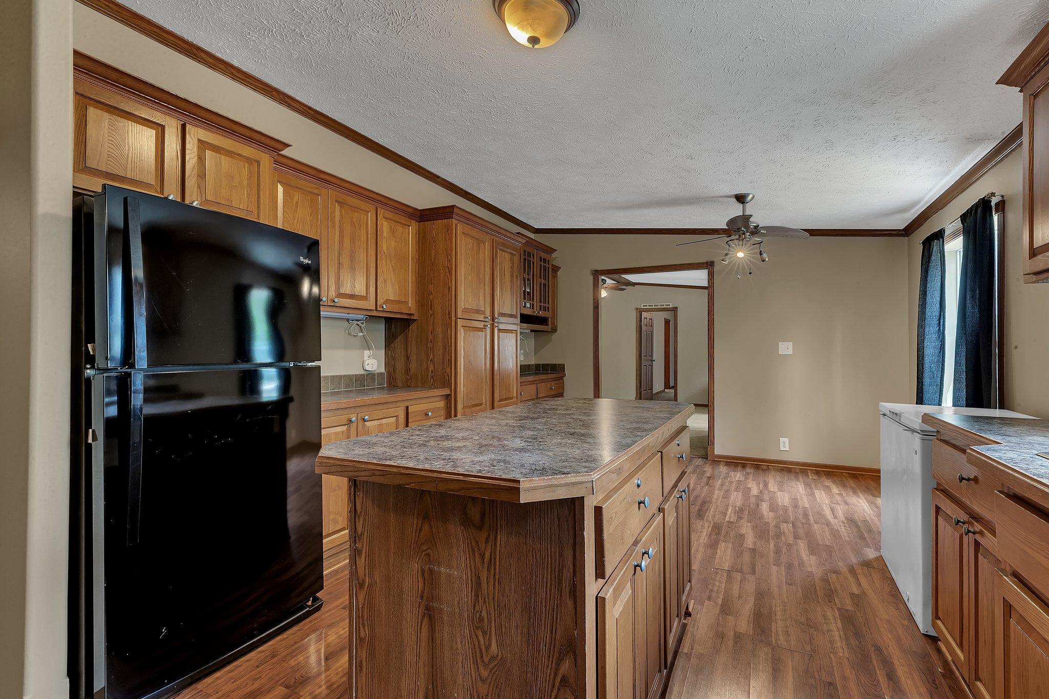 27331 Honey Hill Road Property Photo 6