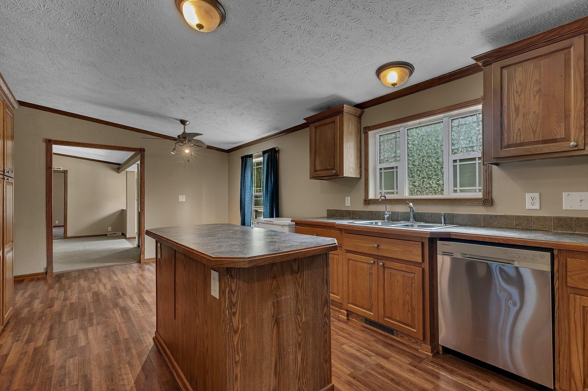 27331 Honey Hill Road Property Photo 7