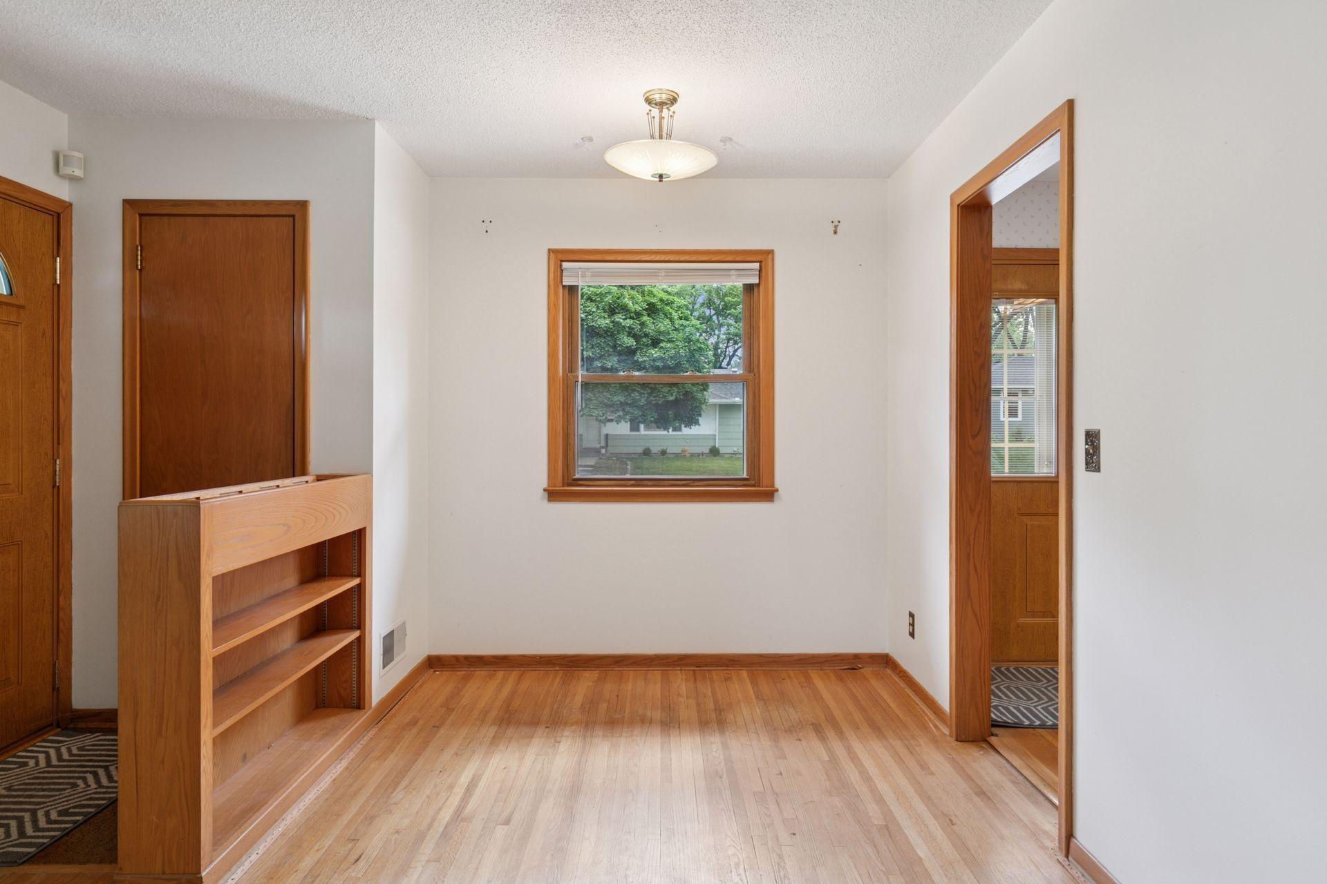 5001 W 108th Street Property Photo 7