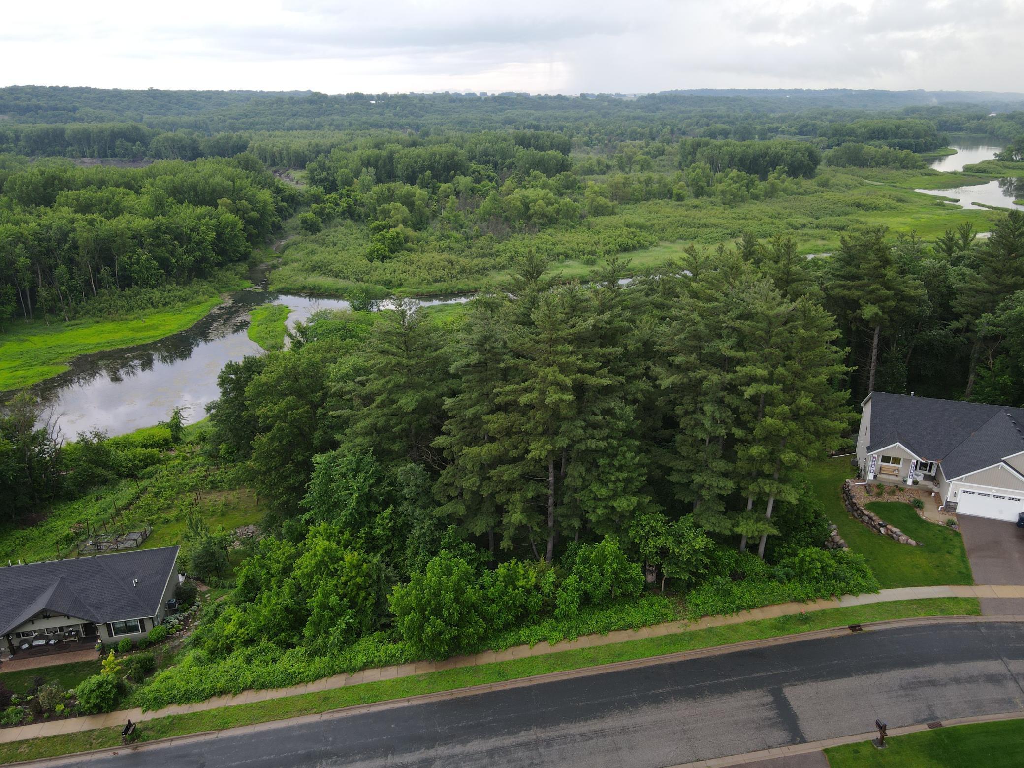 925 Riverview Lane Property Photo 1