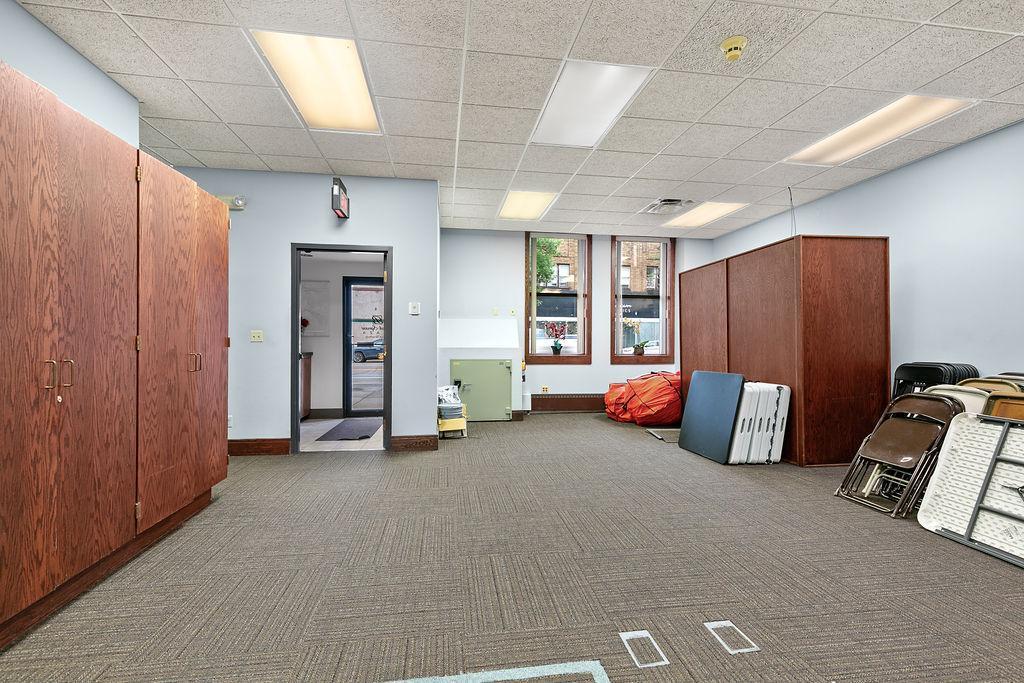 101 E Broadway Property Photo 20