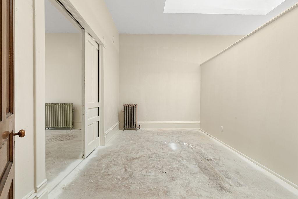 101 E Broadway Property Photo 22