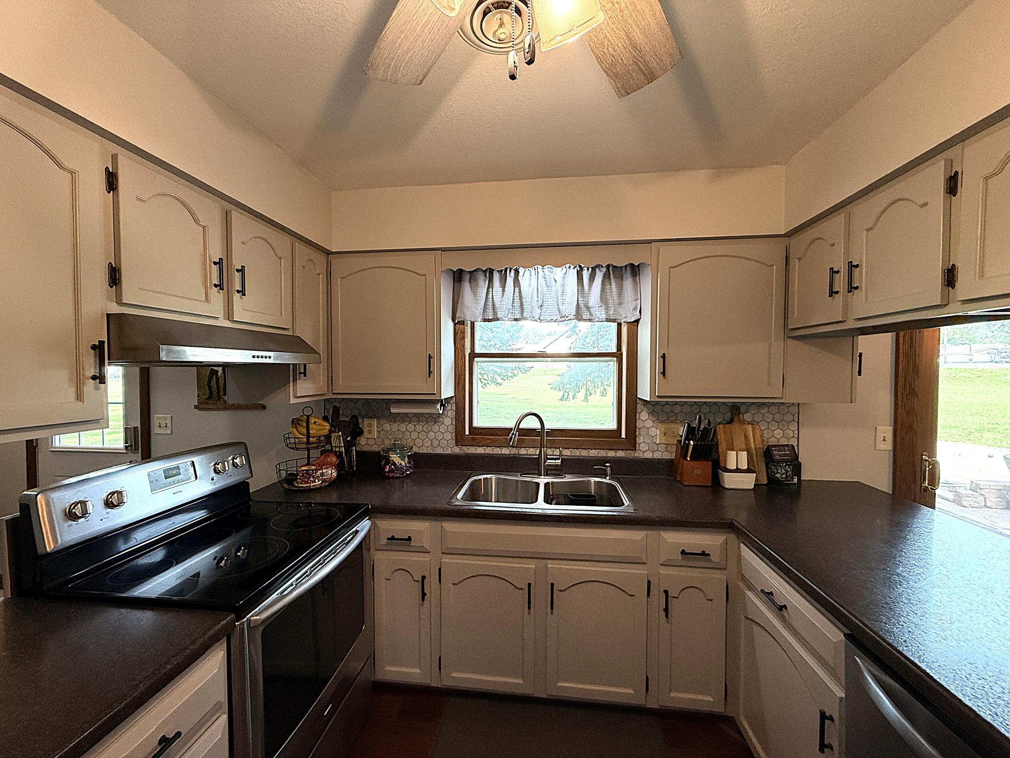 112 Orchard Circle Property Photo 21