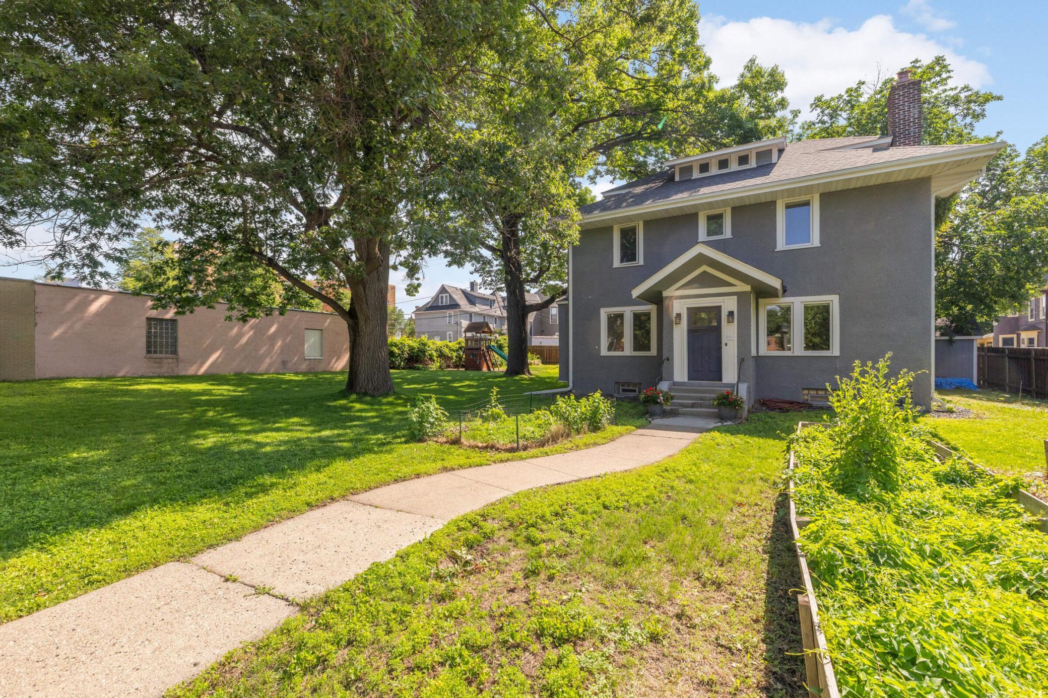 2213 Nicollet Avenue Property Photo 1