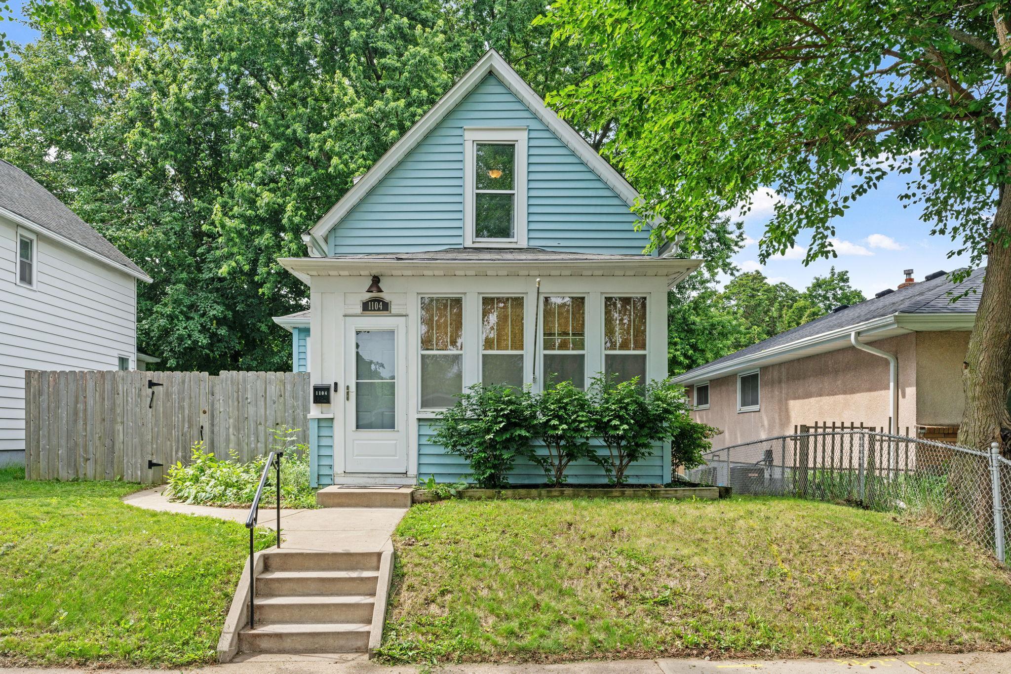 1104 Cook Avenue Property Photo 1