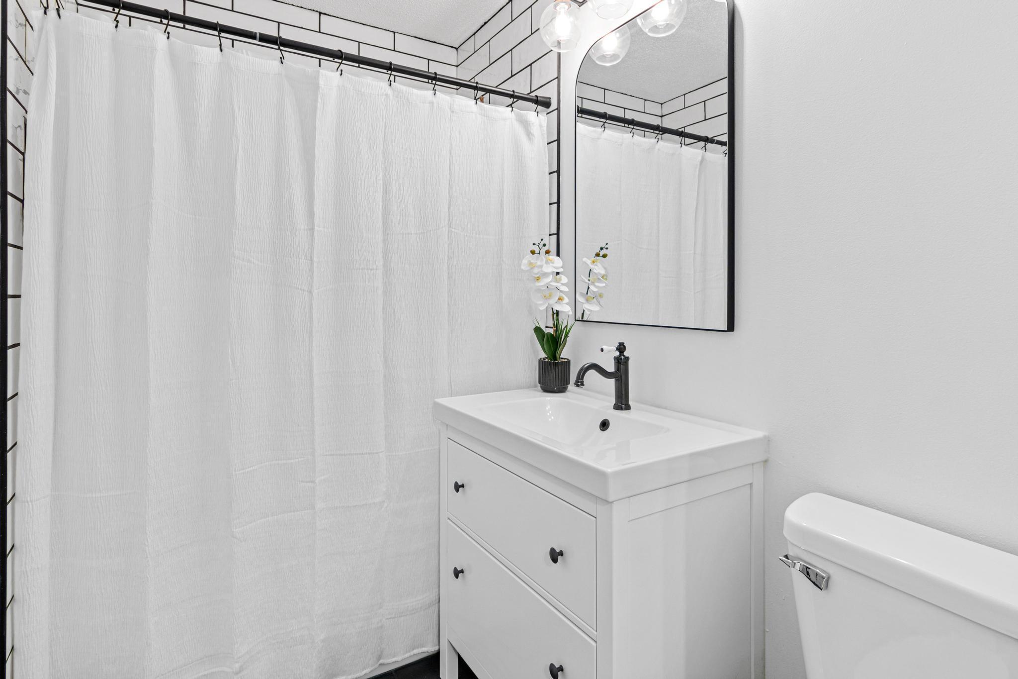 5557 E Oberlin Cir Property Photo 3