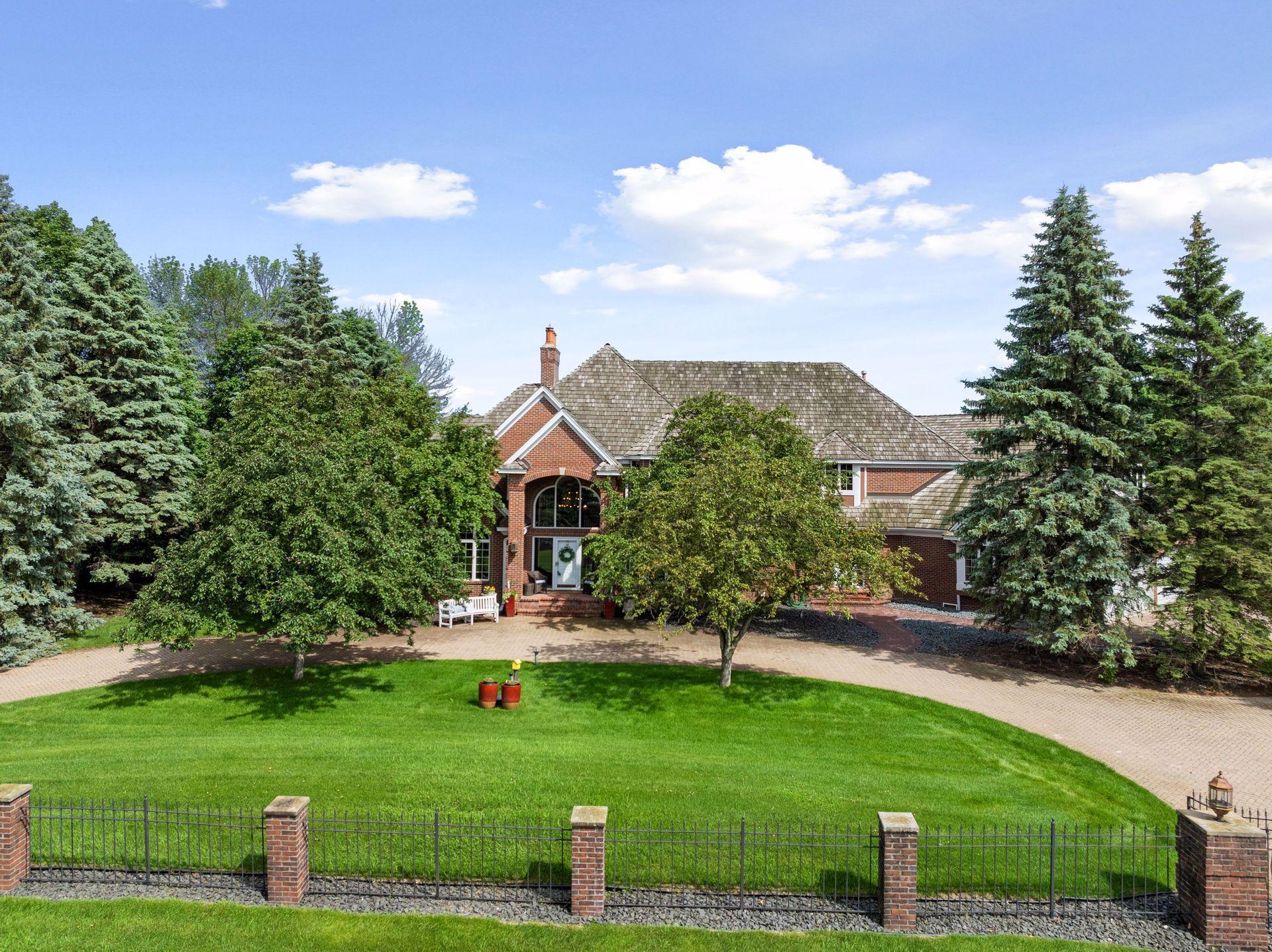 10 Apple Orchard Court Property Photo 1