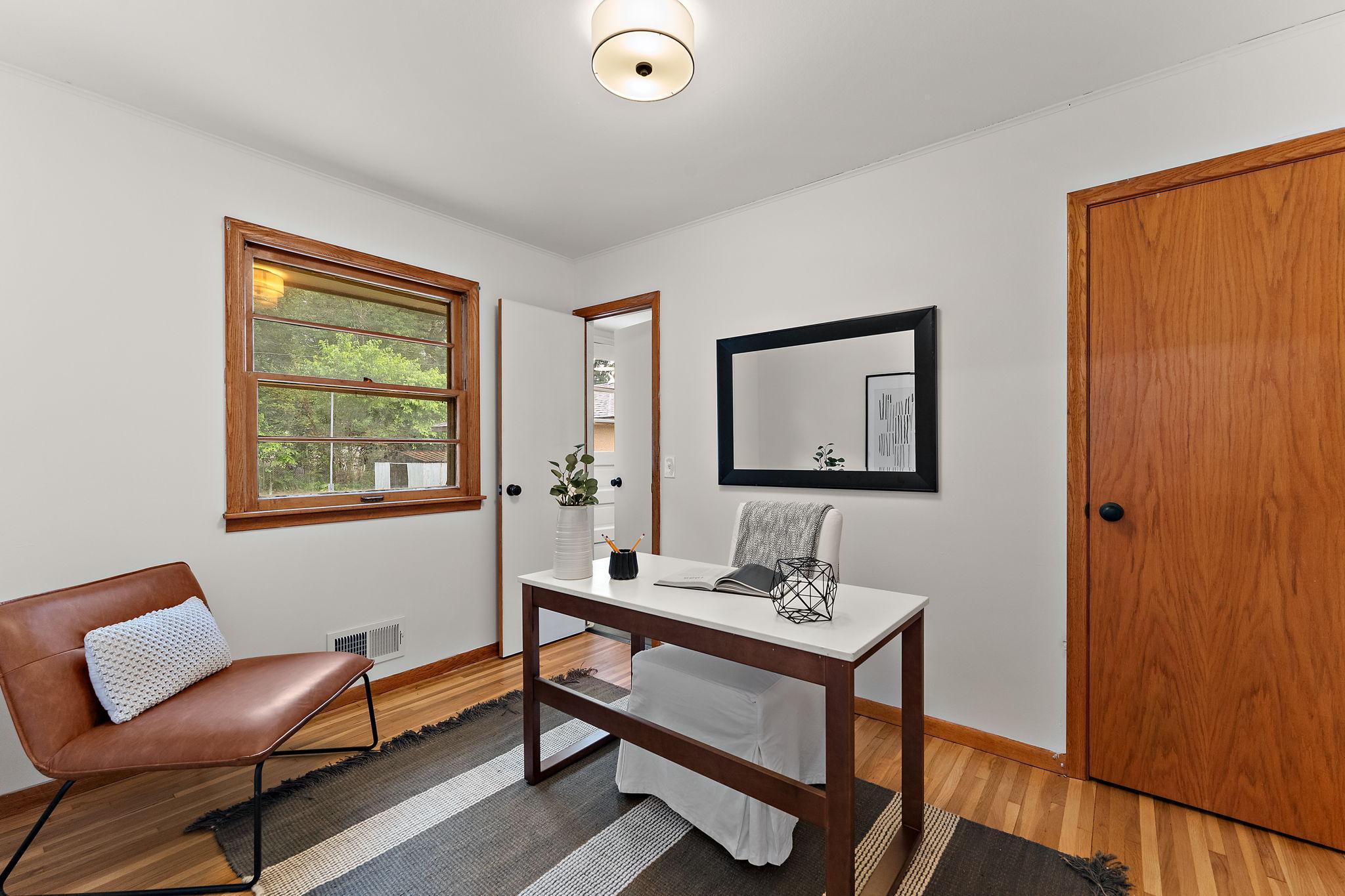 5060 Sunnyside Road Property Photo 12