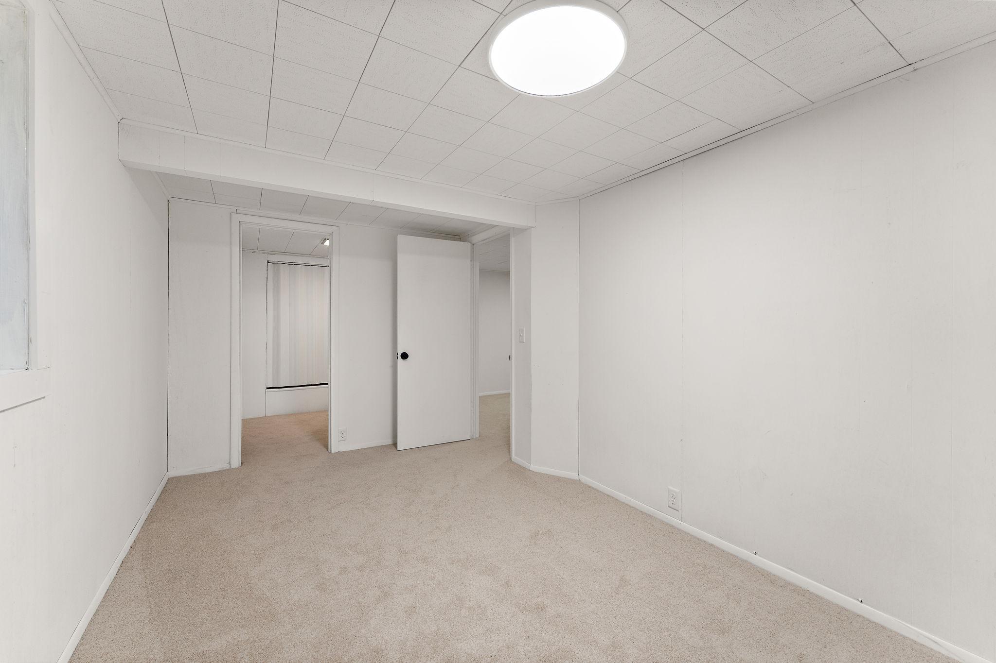 5060 Sunnyside Road Property Photo 18