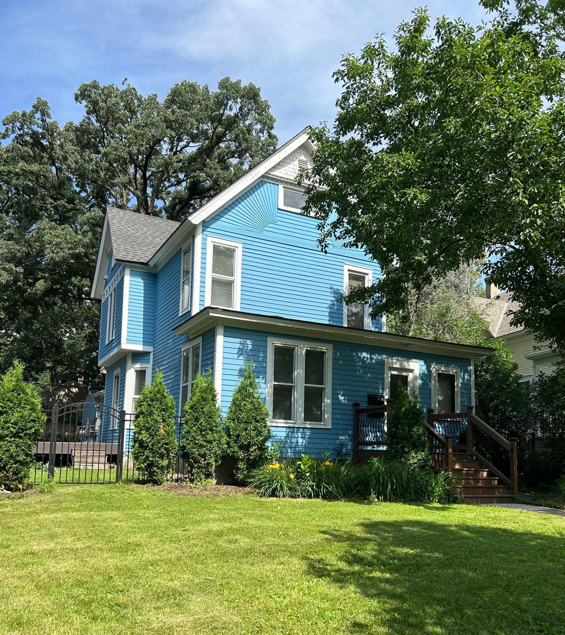 981 Bayless Avenue Property Photo