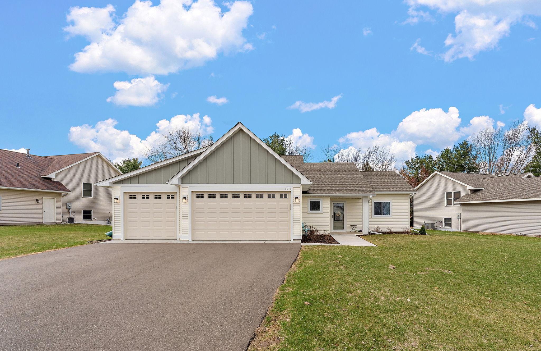 1530 Hallewood Boulevard Property Photo 1