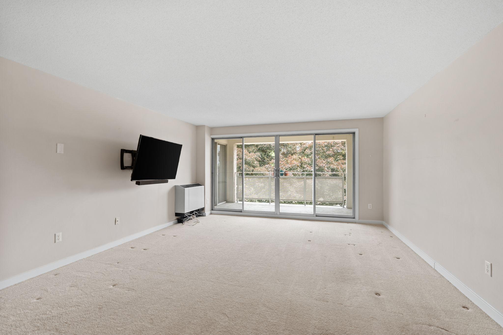 6450 York Avenue 308 Property Photo 7
