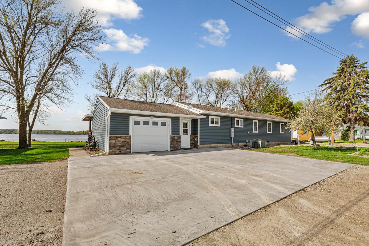 17055 Dickenson Lane Property Photo 1