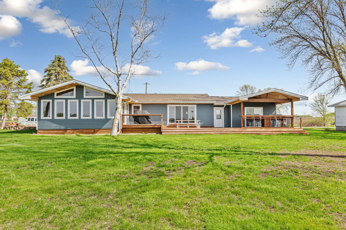 17055 Dickenson Lane Property Photo 10