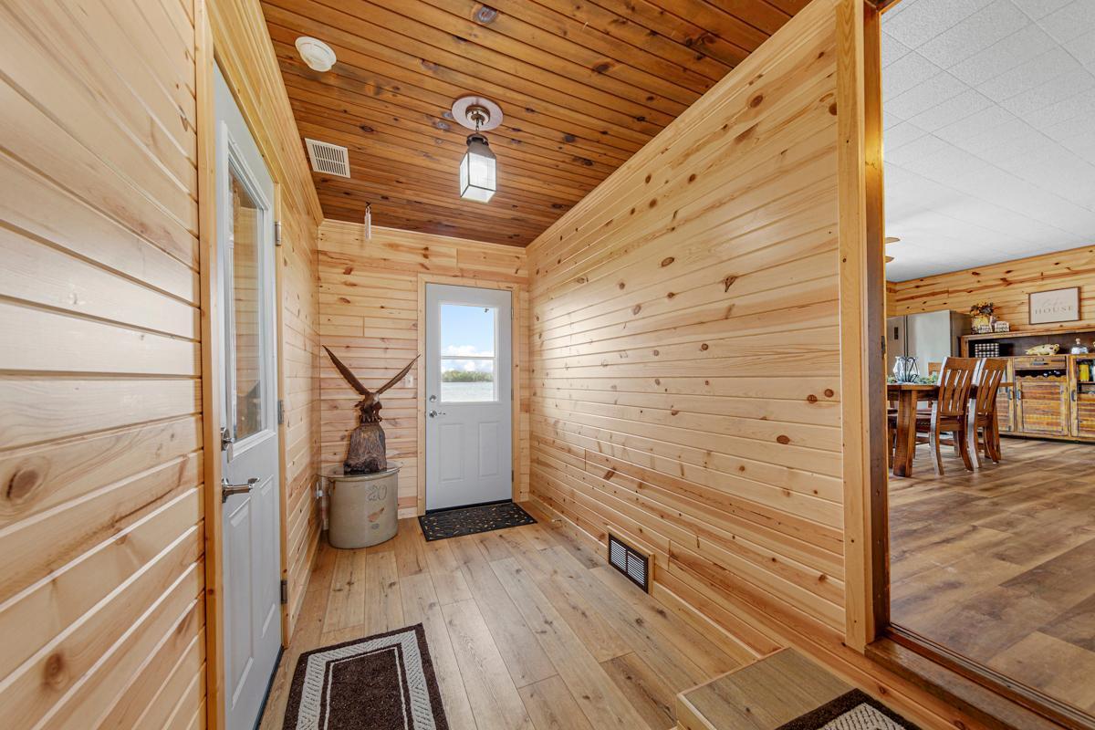17055 Dickenson Lane Property Photo 18