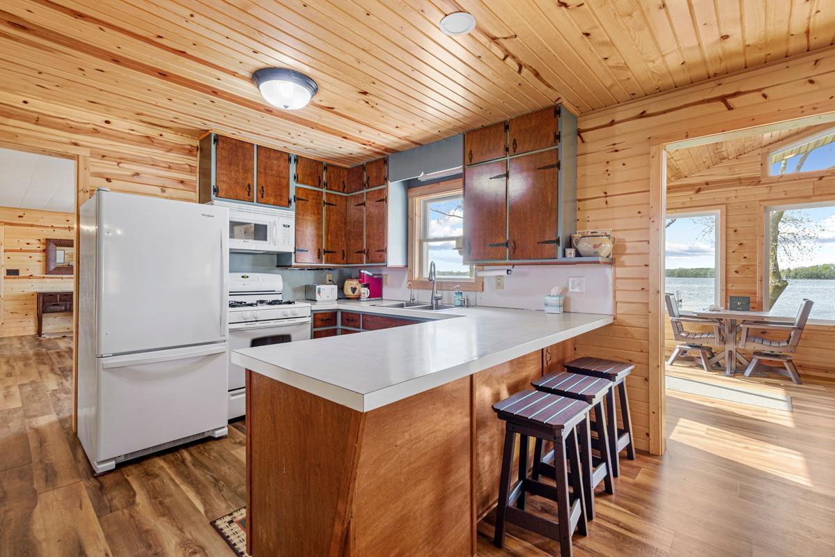 17055 Dickenson Lane Property Photo 30