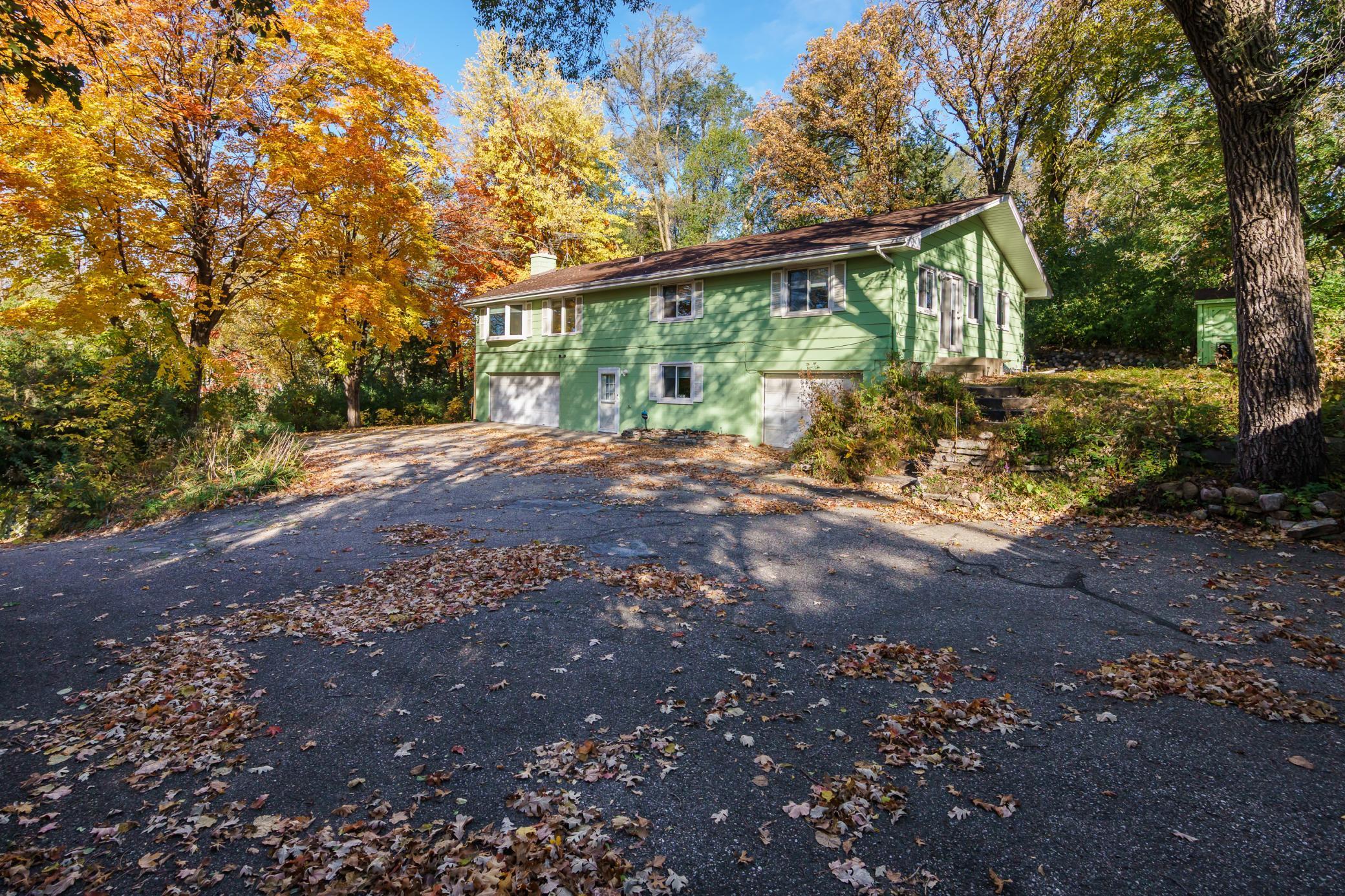 8335 W Bush Lake Road Property Photo 1